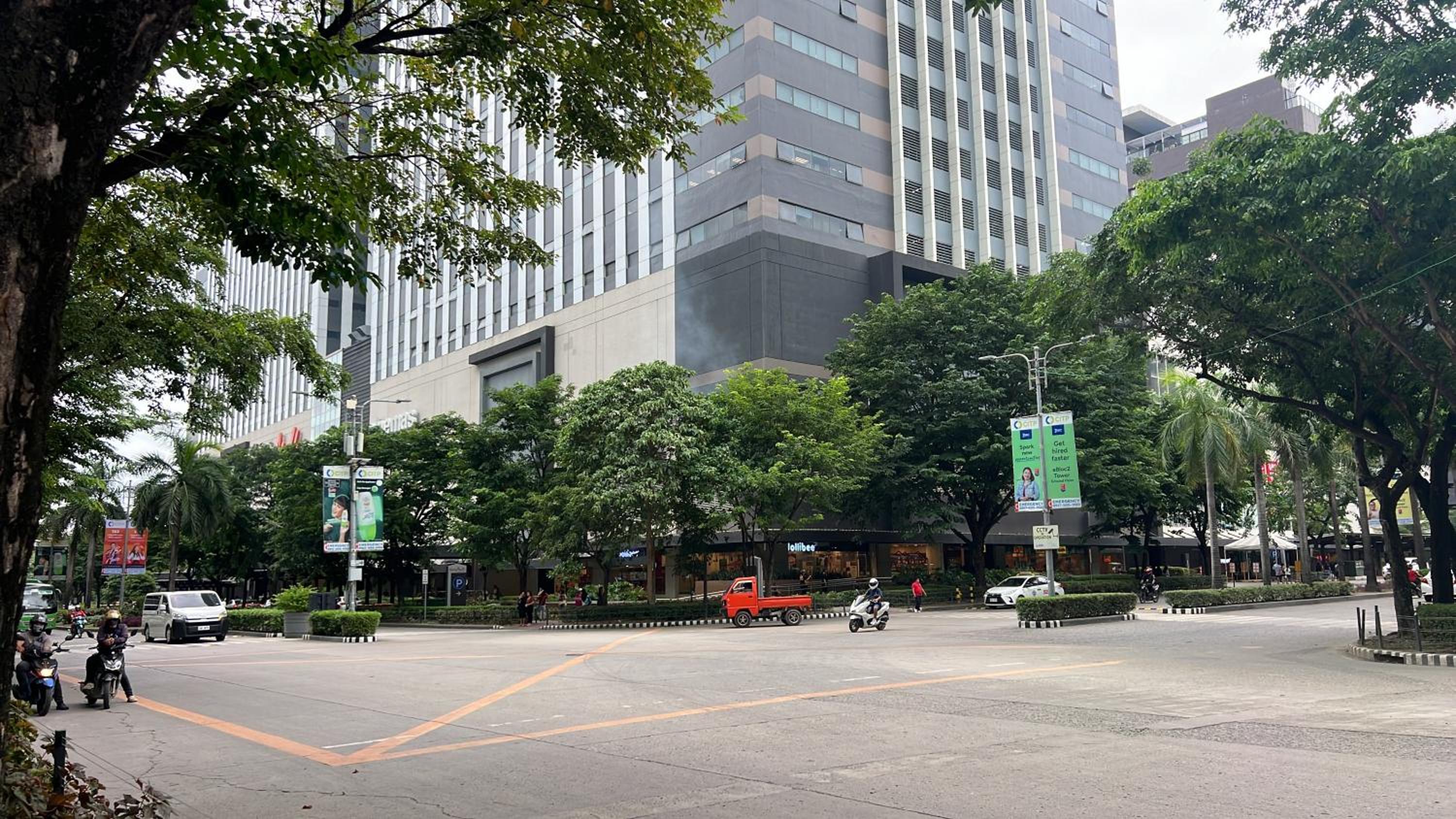 IT Park New Studio Condo 38 Park view 5