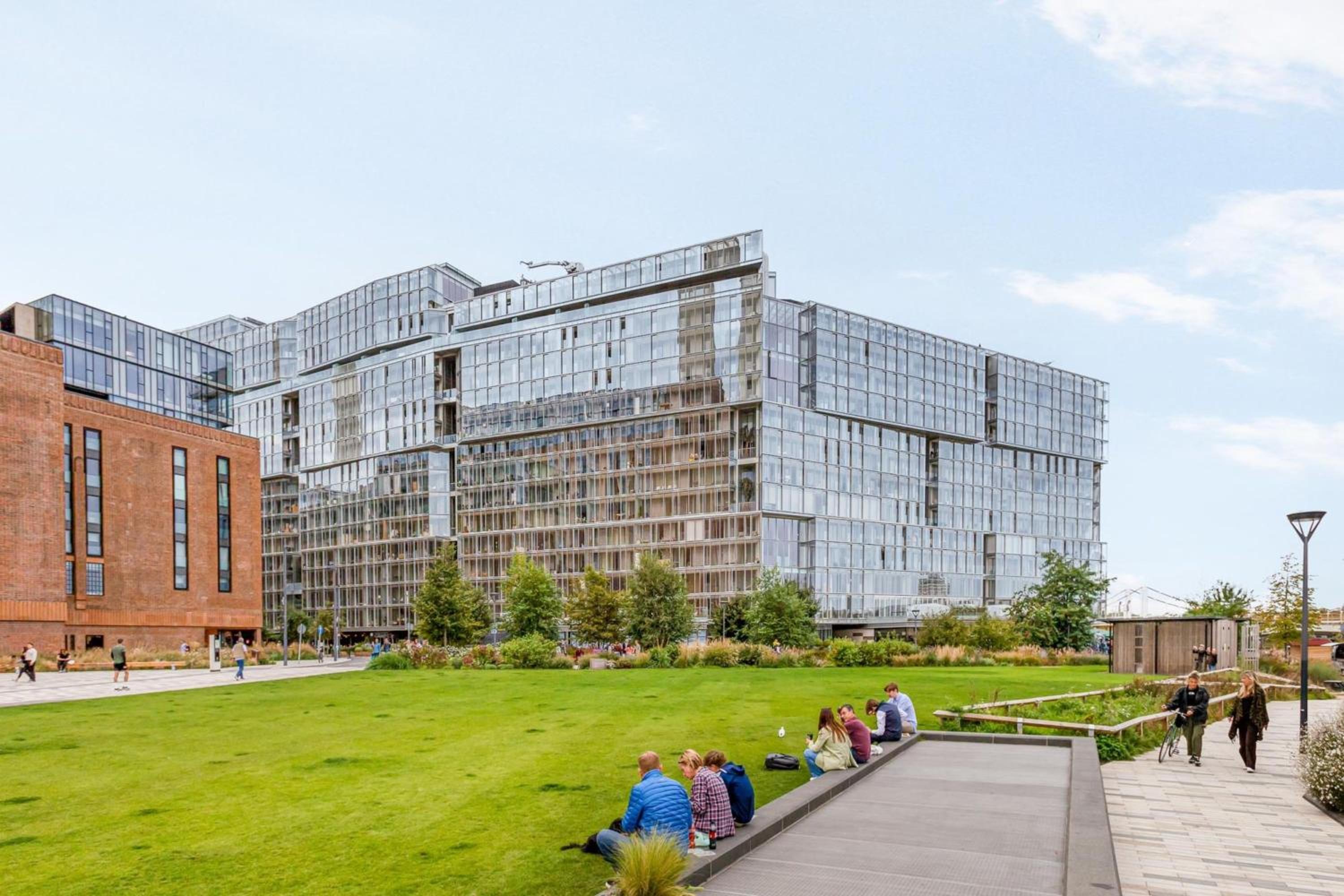 Battersea Power station flat with River views