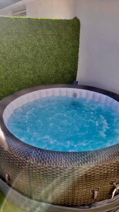 CASA Privada Jacuzzi Internet BBQ Free Netflix