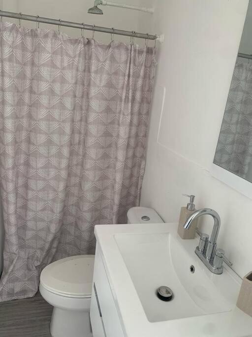 CASA Privada Jacuzzi Internet BBQ Free Netflix