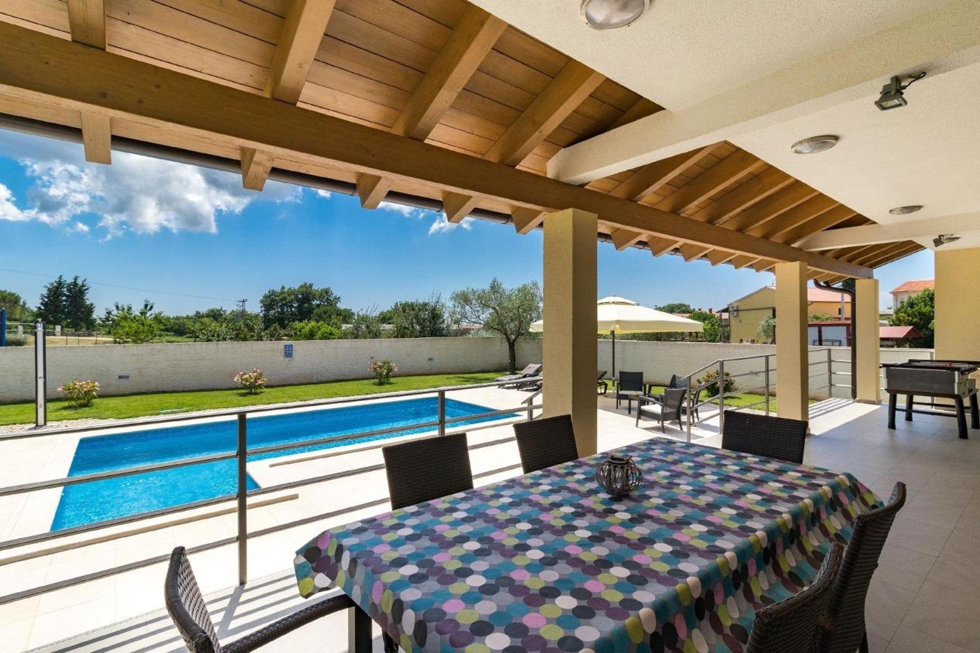 Ferienhaus In Juršići Mit Privatem Pool view 5