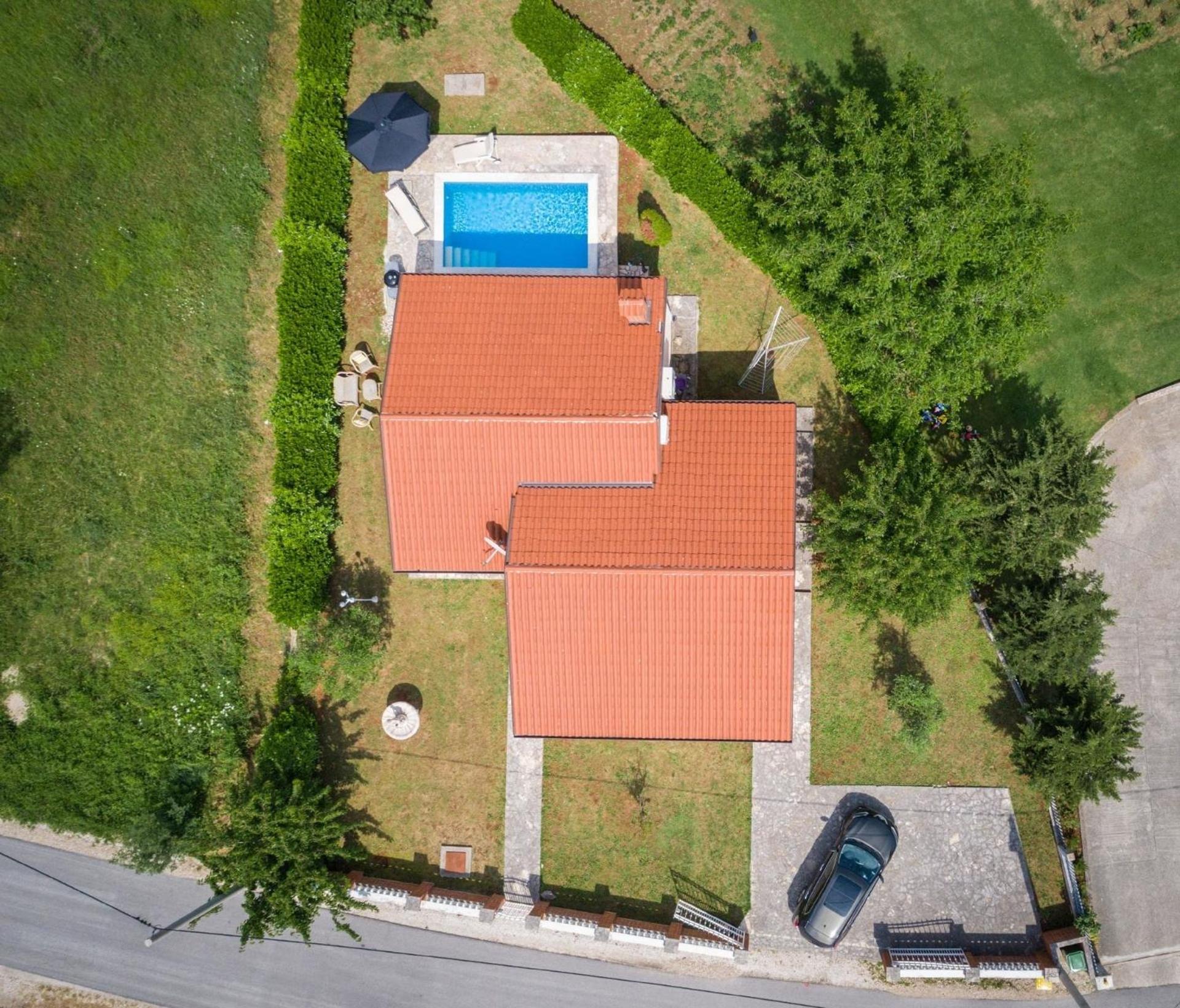 Ruhiges Haus im Grünen mit Privatpool view 5