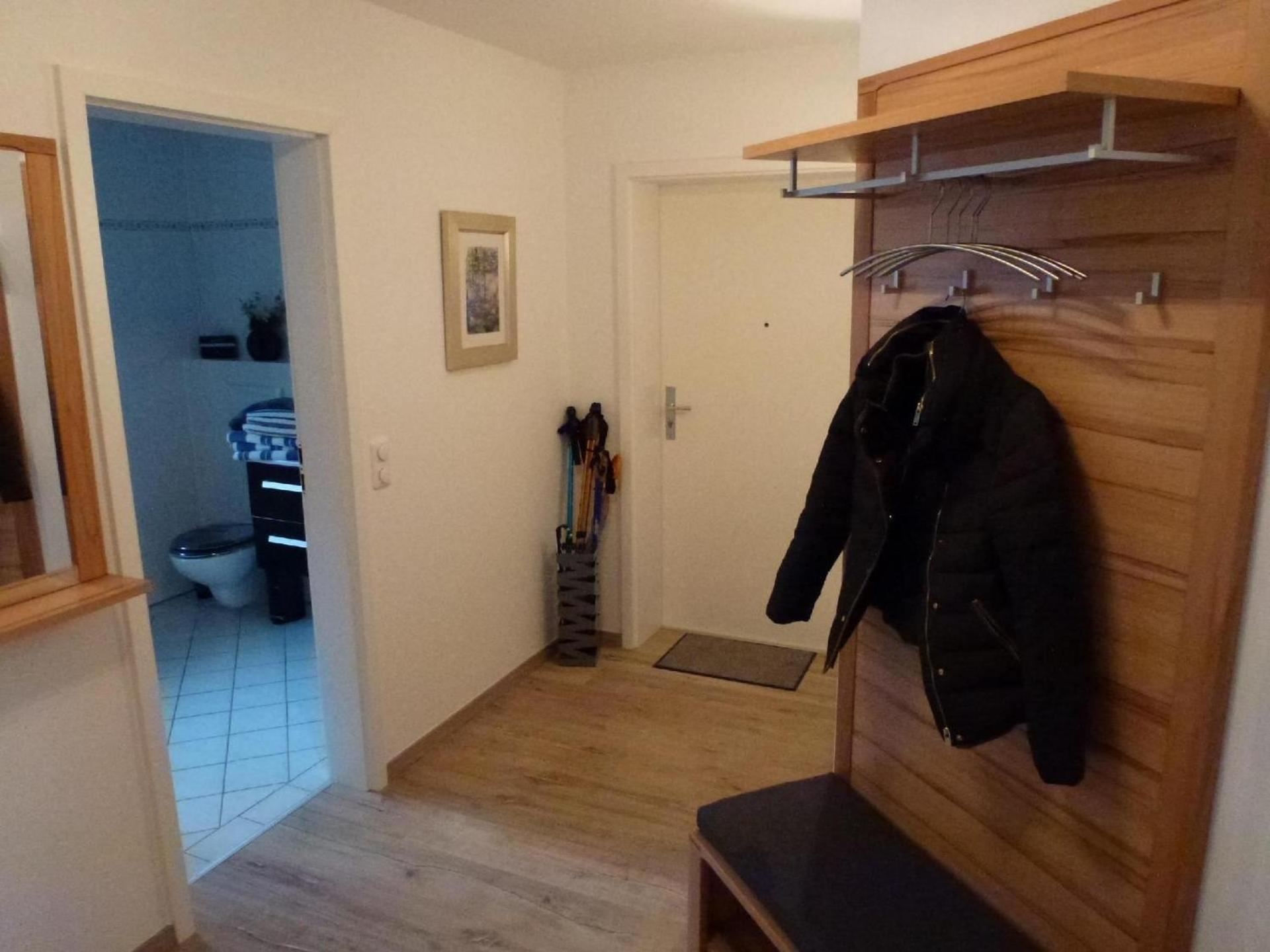 Hochwertig ausgestattete Ferienwohnung mit Balkon in ruhiger Lage