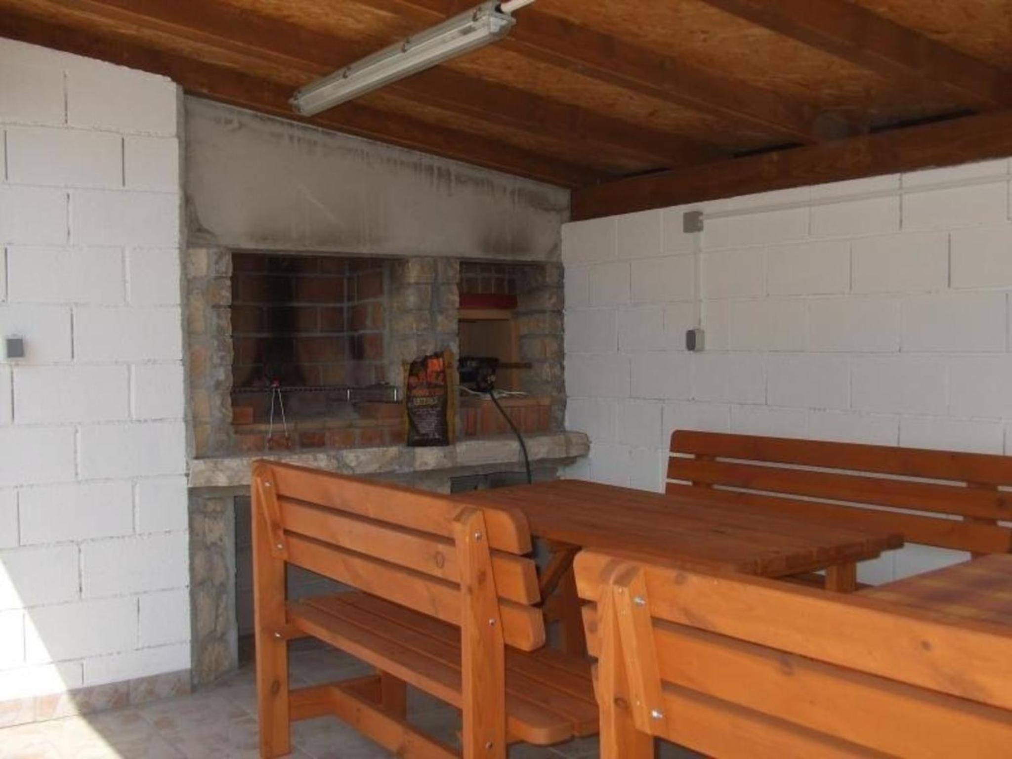 Gemütliche Ferienwohnung mit Grill und gemeinschaftlichem Pool