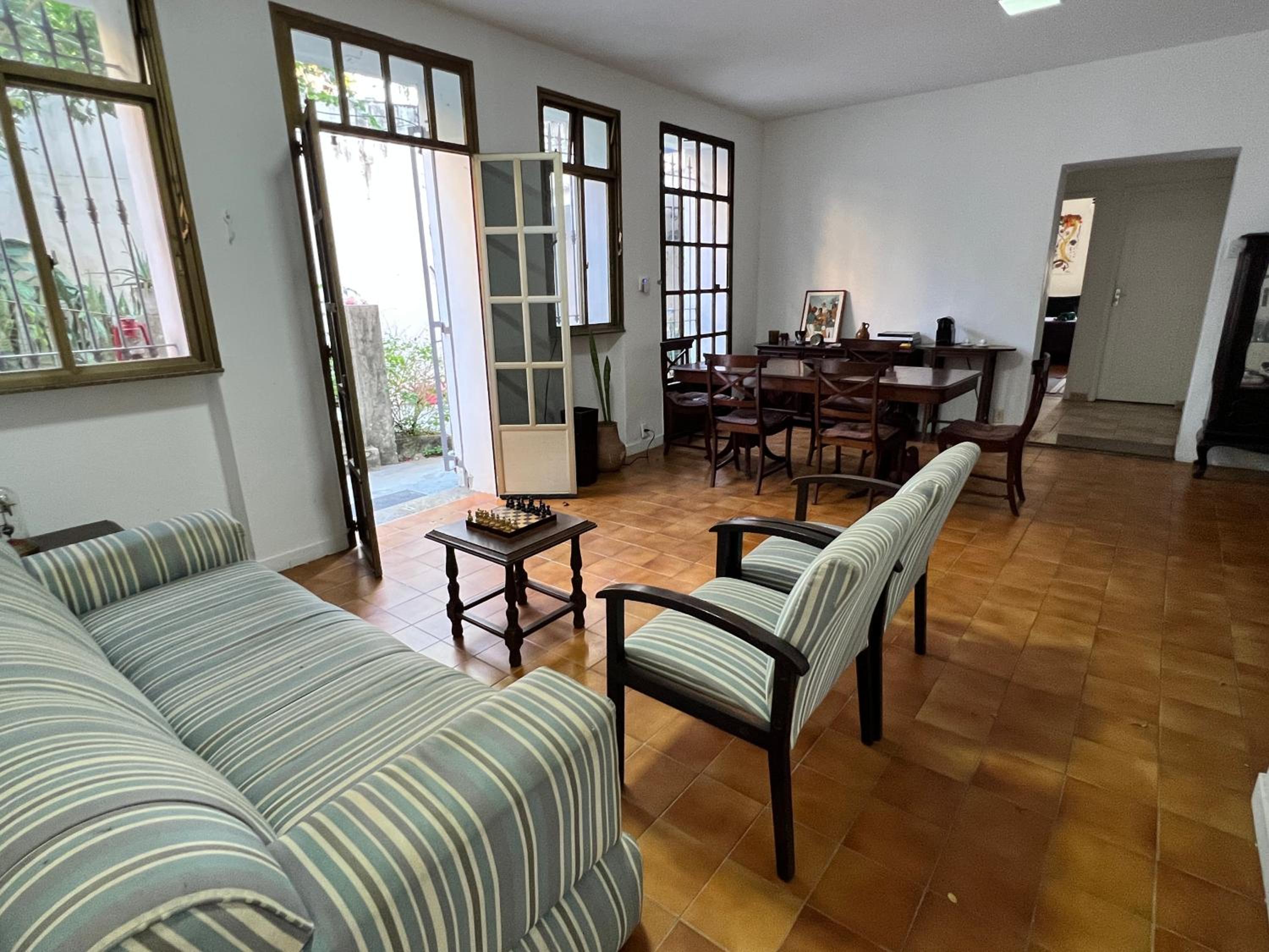 Casa charmosa com piscina - Santa Teresa RJ