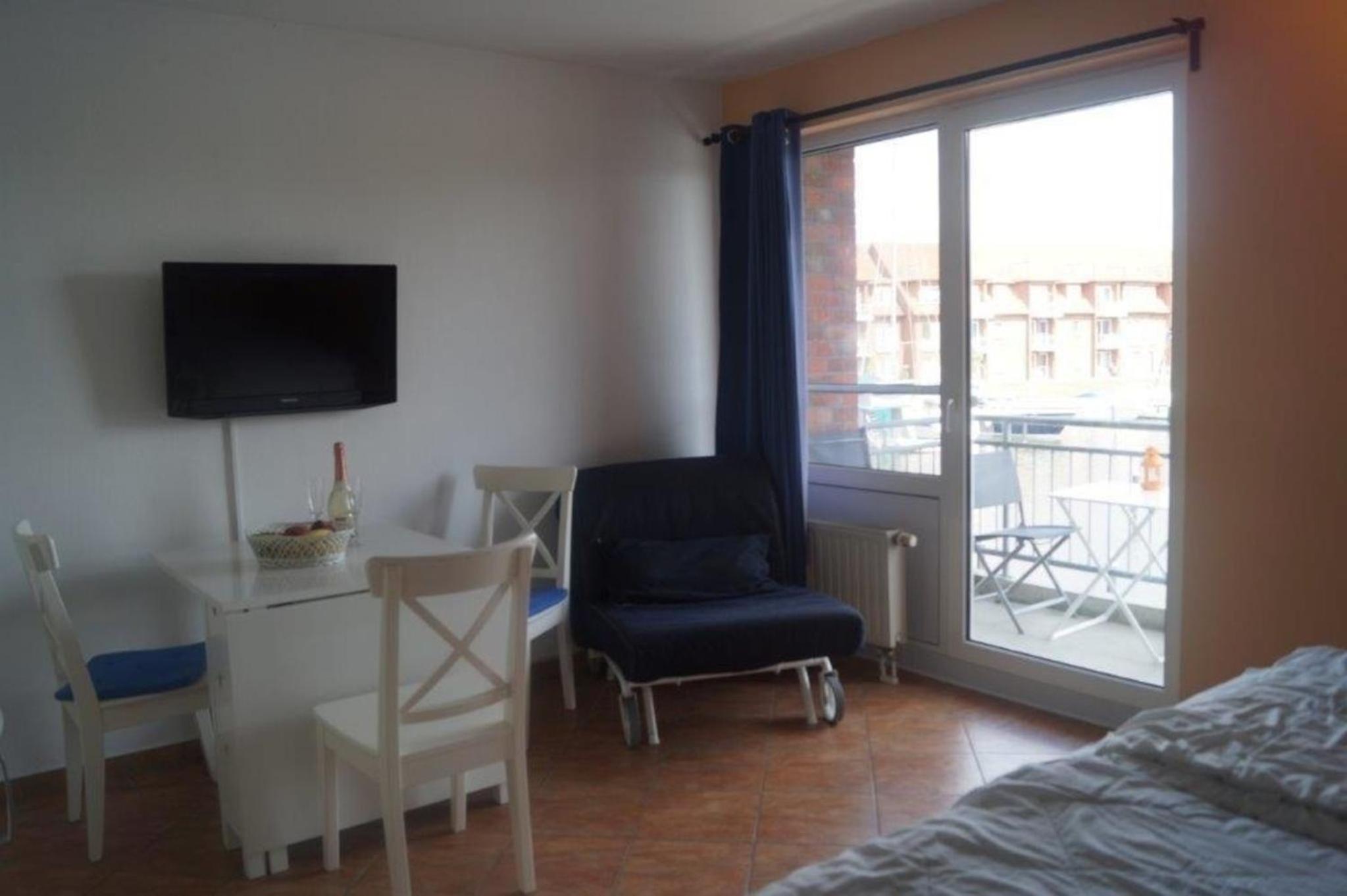 Ferienwohnung mit Balkon und Wasserblick