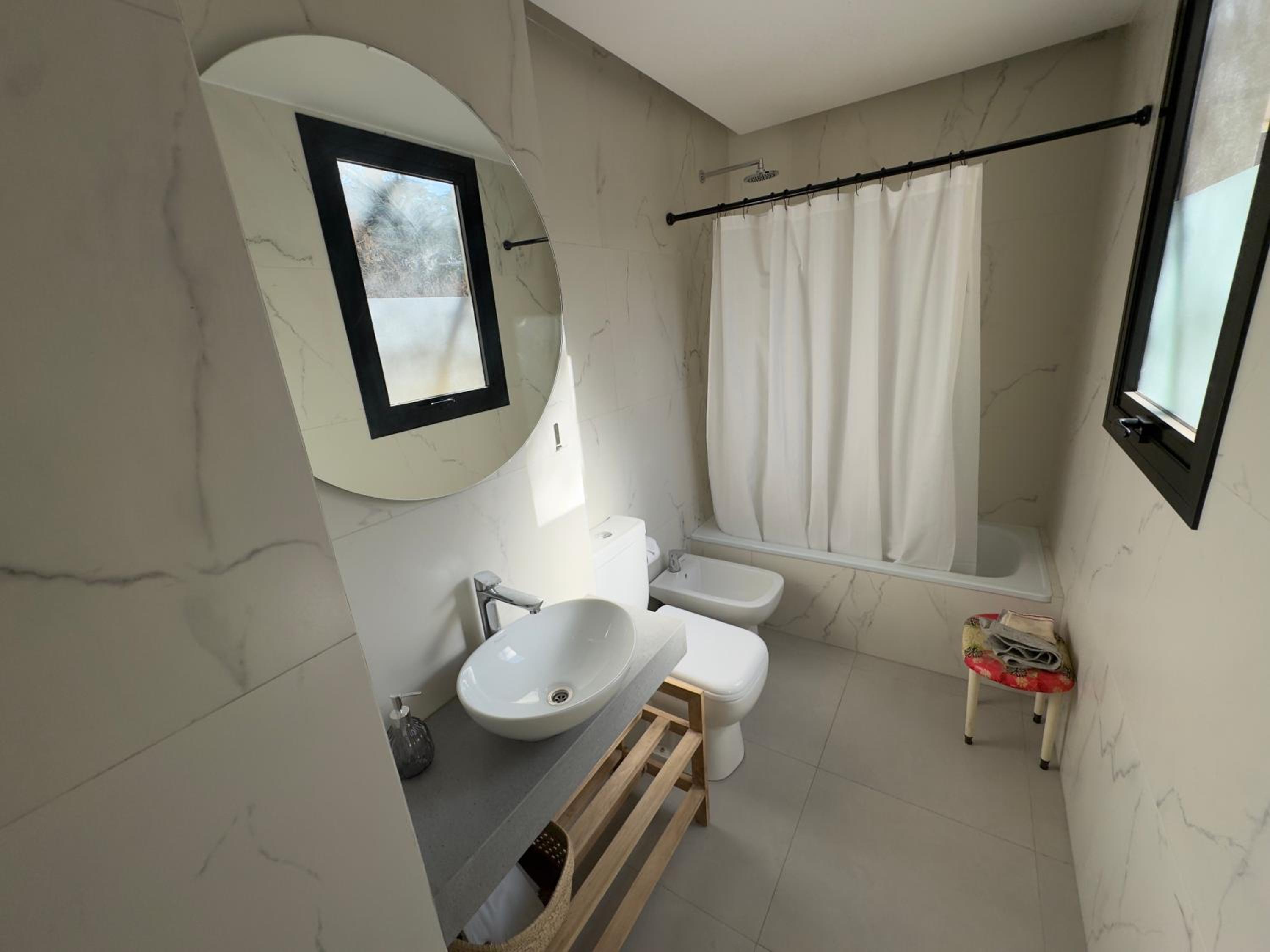Modern Luxury - Industrial design & comfy all year