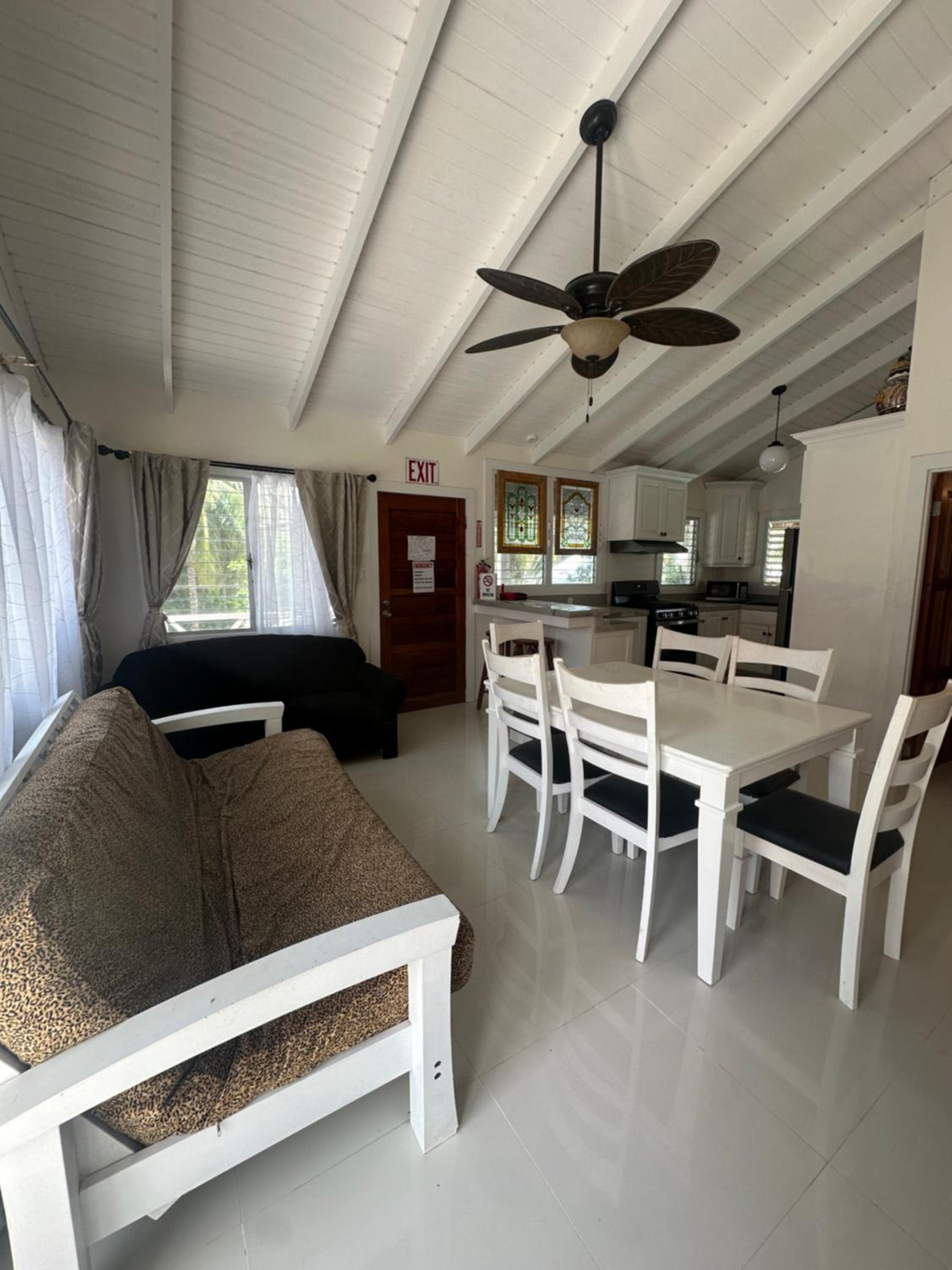 Caye Caulker Boutique Guesthouse 1