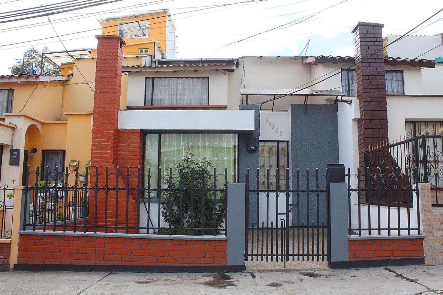 Casa con ambiente familiar, amplia, en excelente ubicación