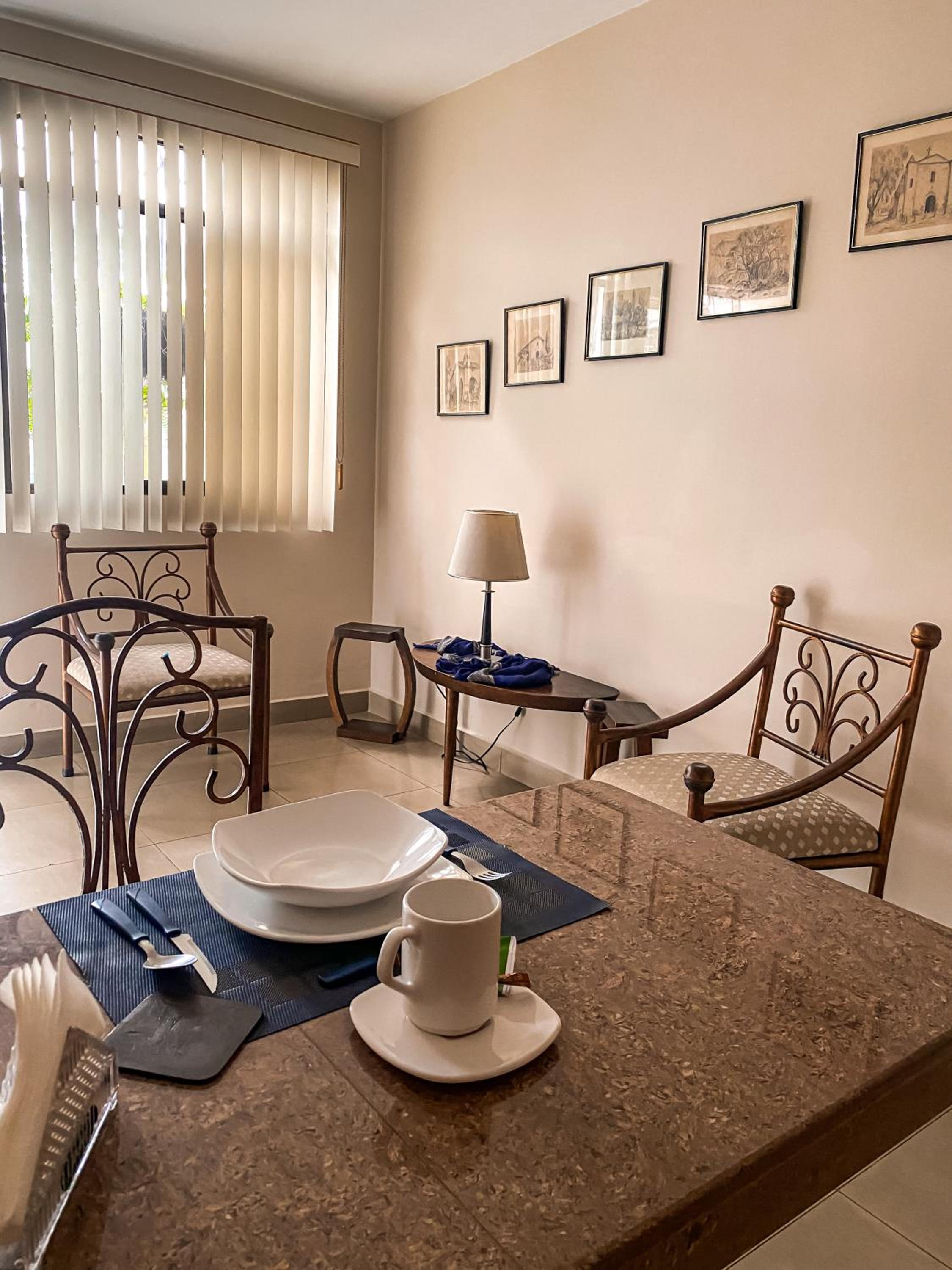 El Patio Suites