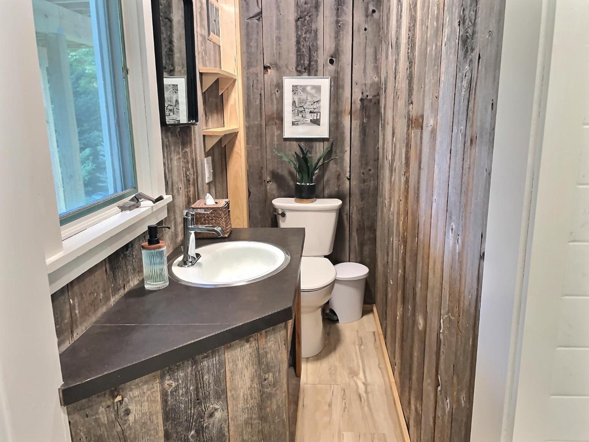 BearWatch AC Hot Tub, Games, Grill, FirePit, VIEWS