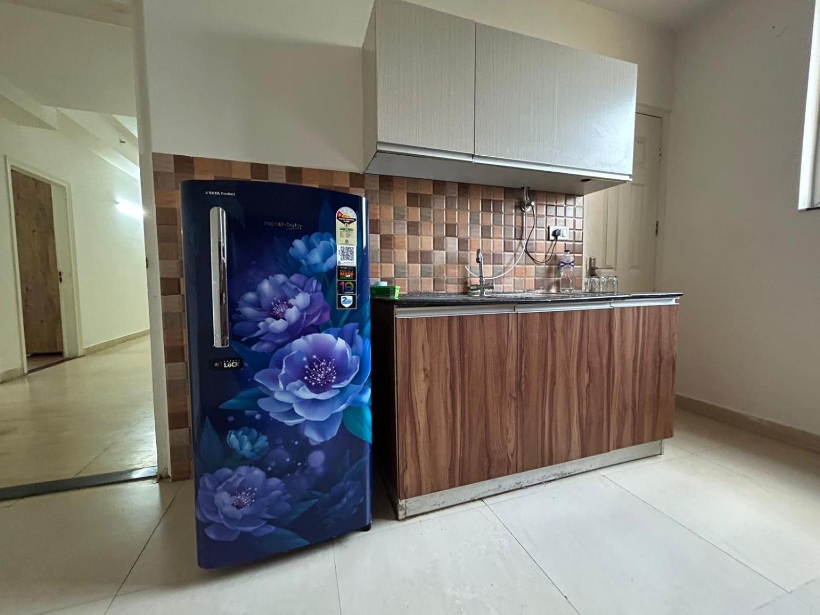 Flat in Wave estate