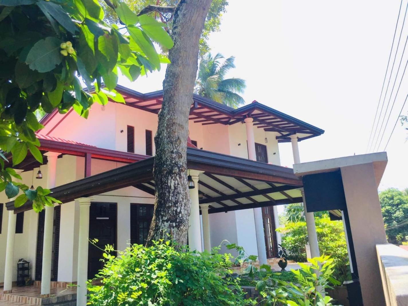 Hiru Villa