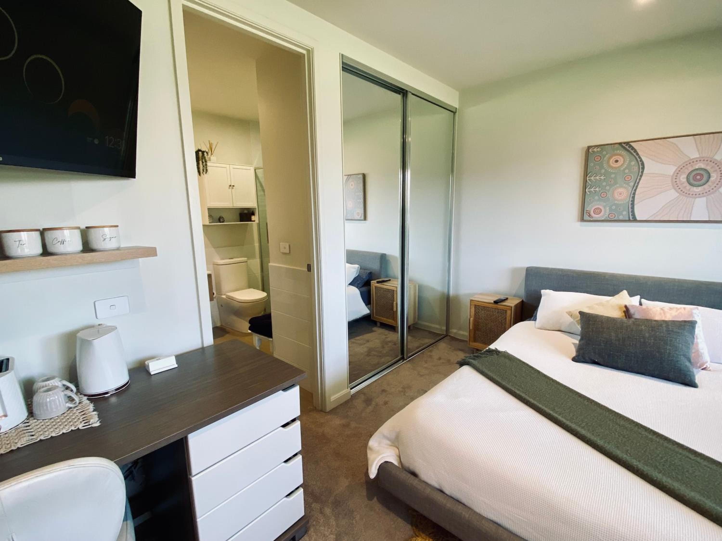 Golf Sandbelt Private Room with Ensuite inc Breakfast - Property Image 2