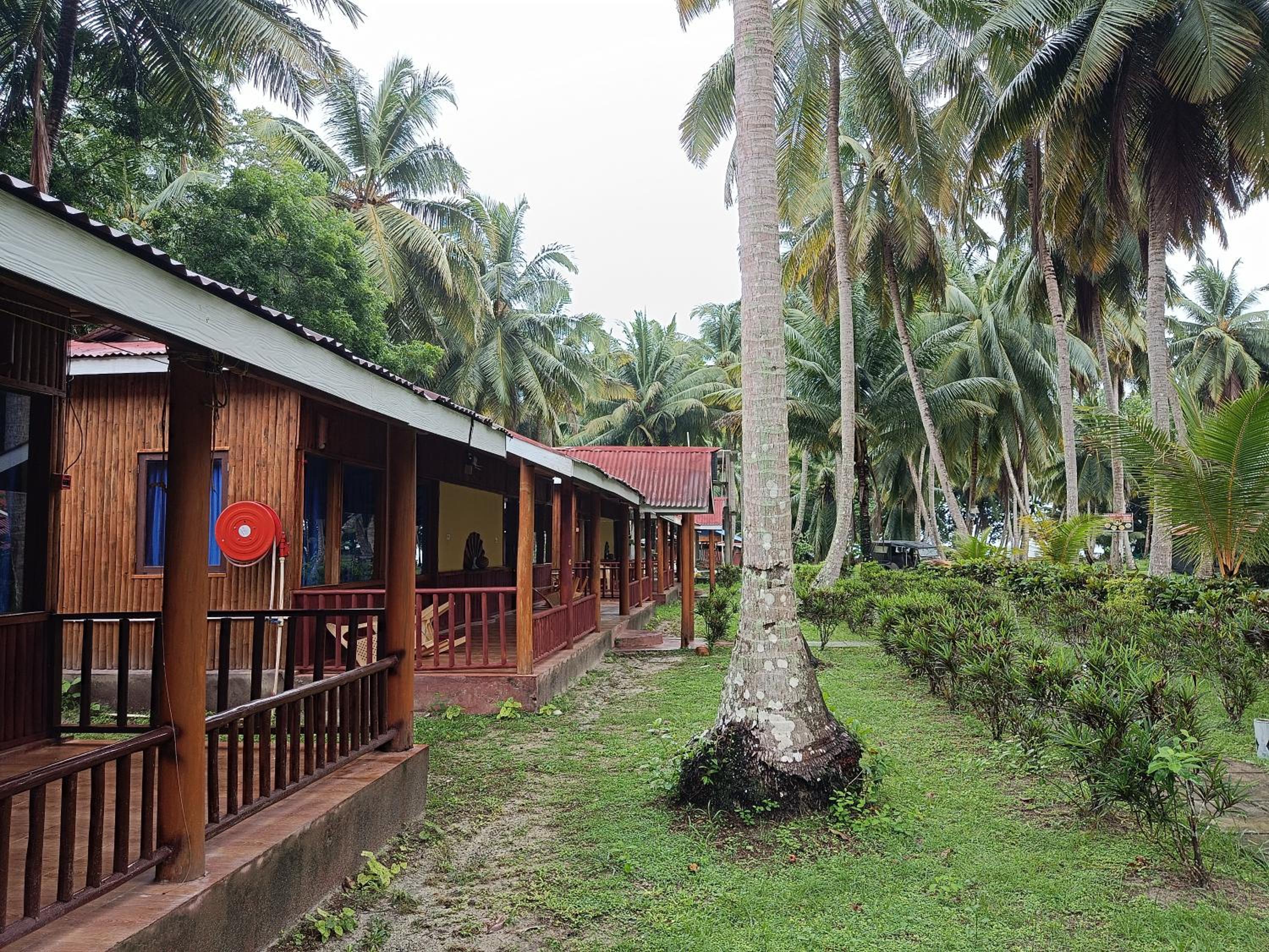 Island & Blue Resort view 3