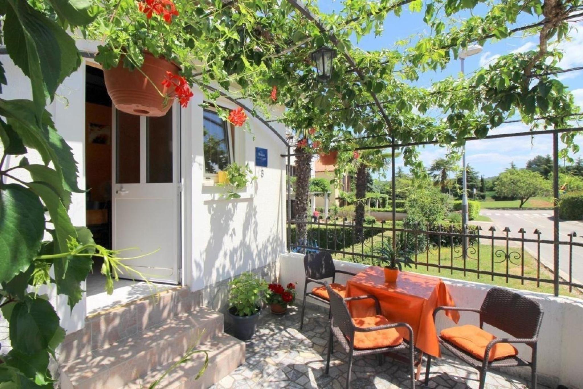 Ferienwohnung Pergola mit schöner Terrasse