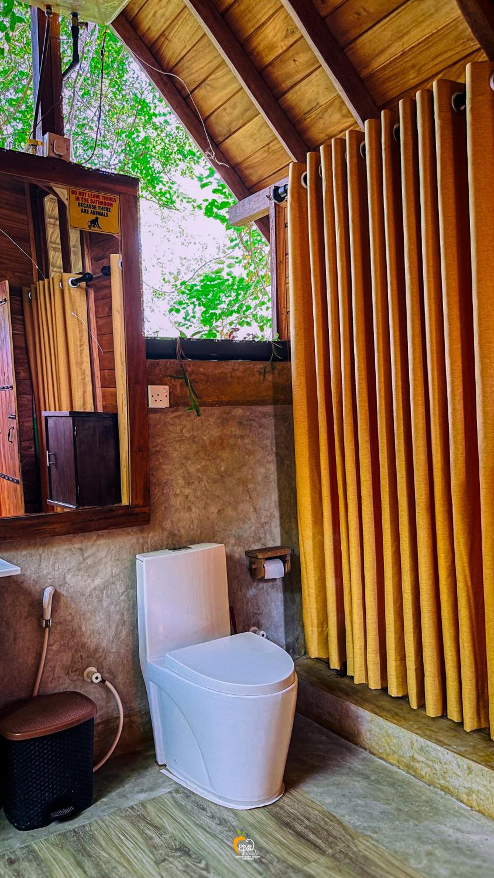 Habarana Tree House Ambasewana Resort