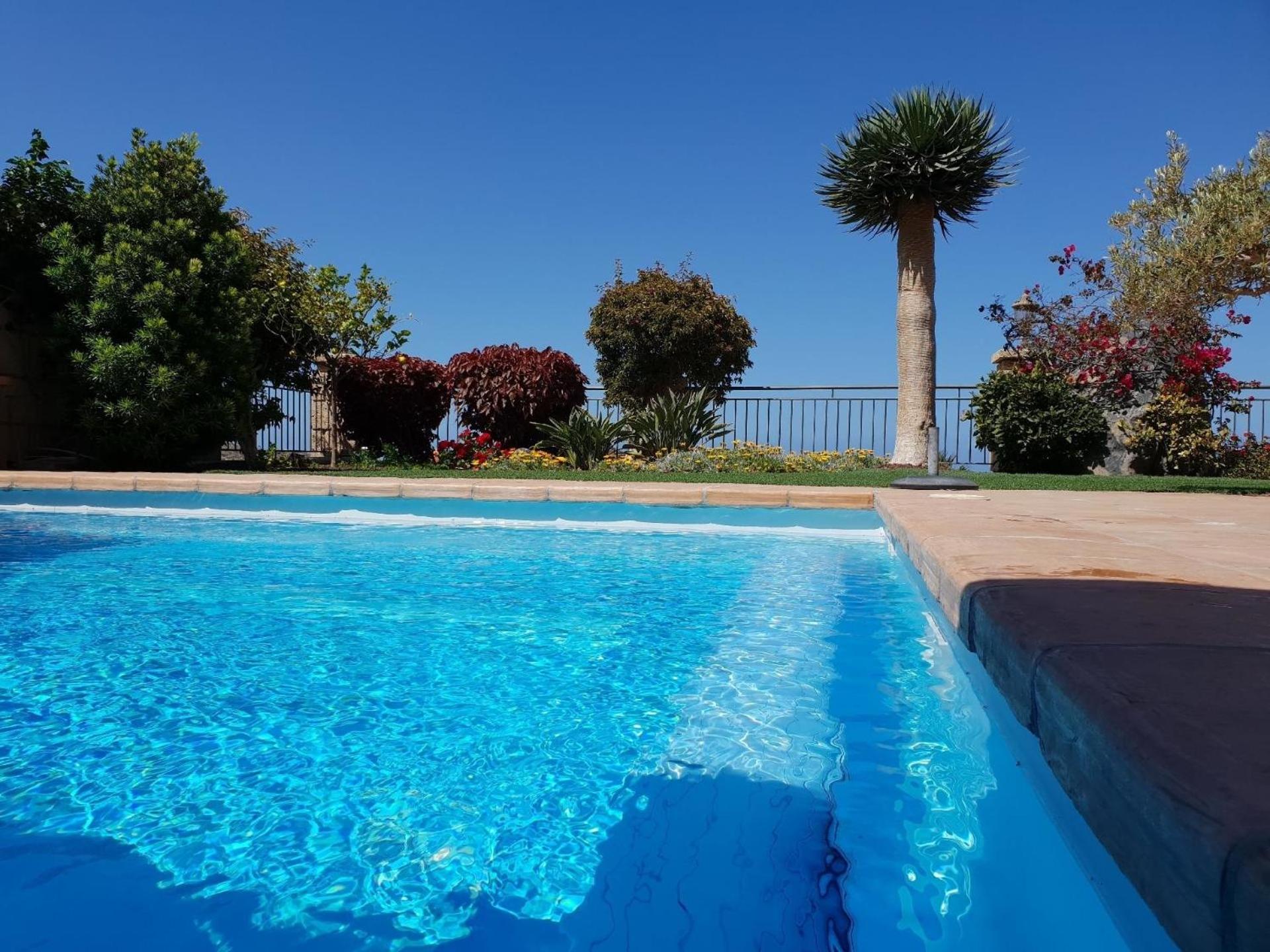 Villa Strelitzia mit Balkon und Meerblick