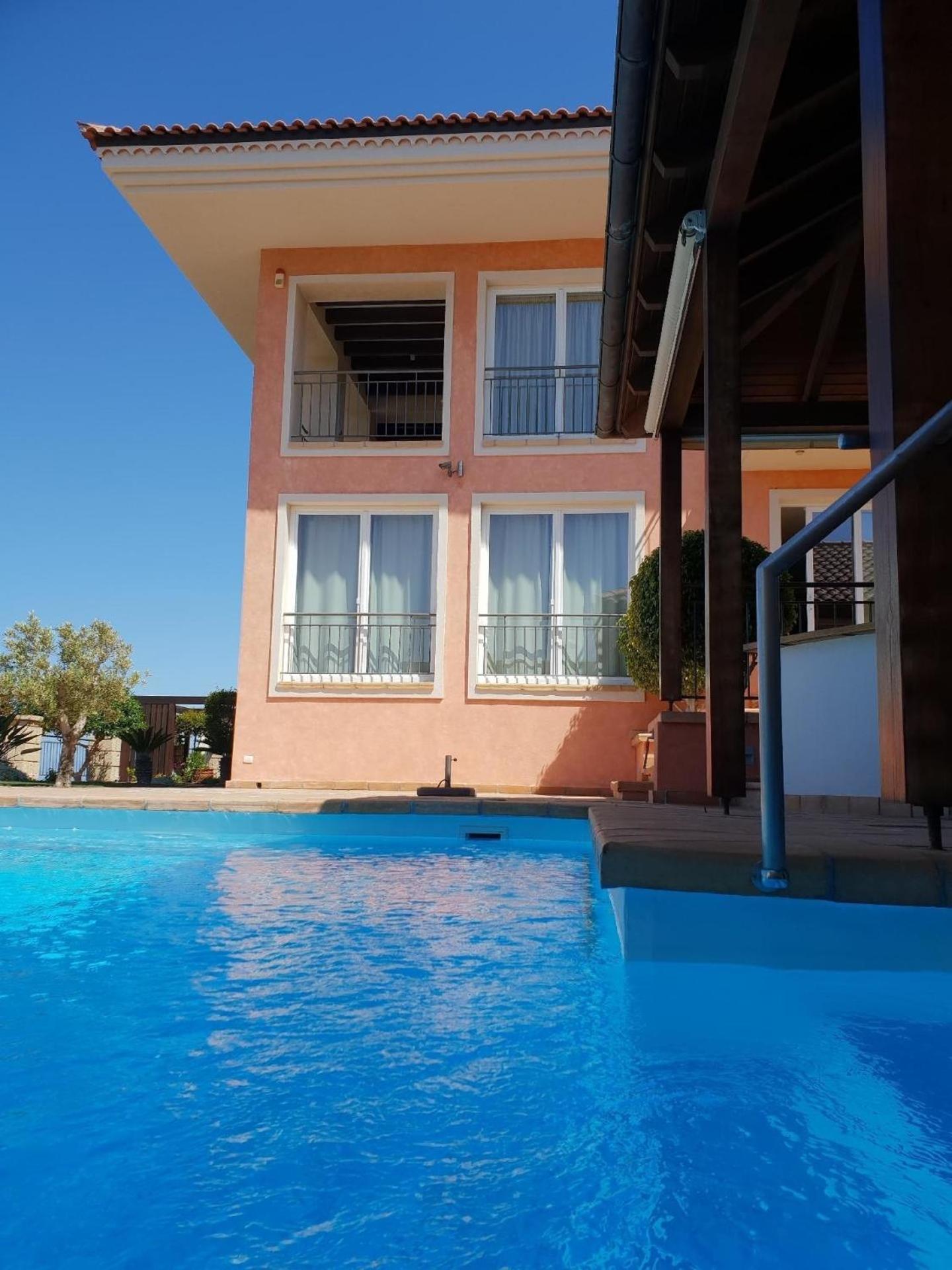 Villa Strelitzia mit Balkon und Meerblick