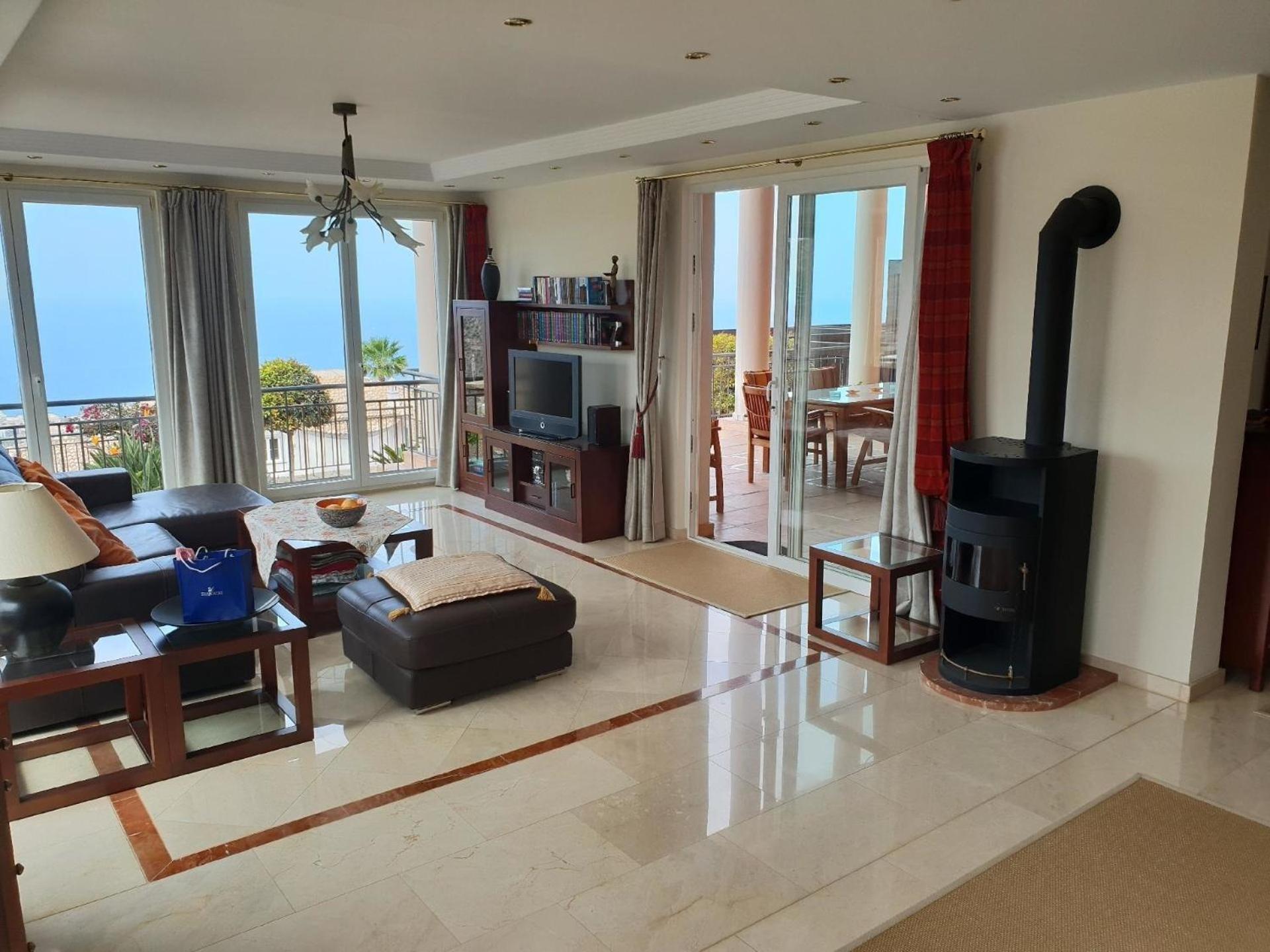 Villa Strelitzia mit Balkon und Meerblick