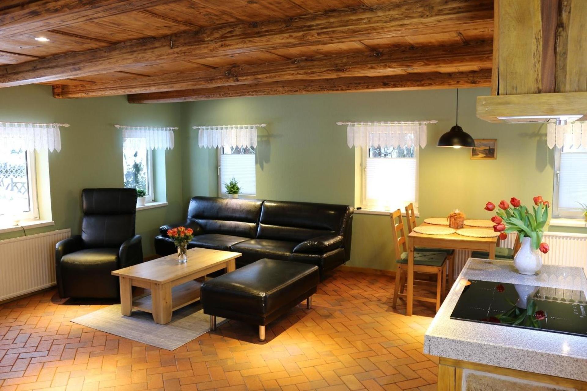 Ferienwohnung in Kurort Jonsdorf mit Terrasse, Grill und Garten