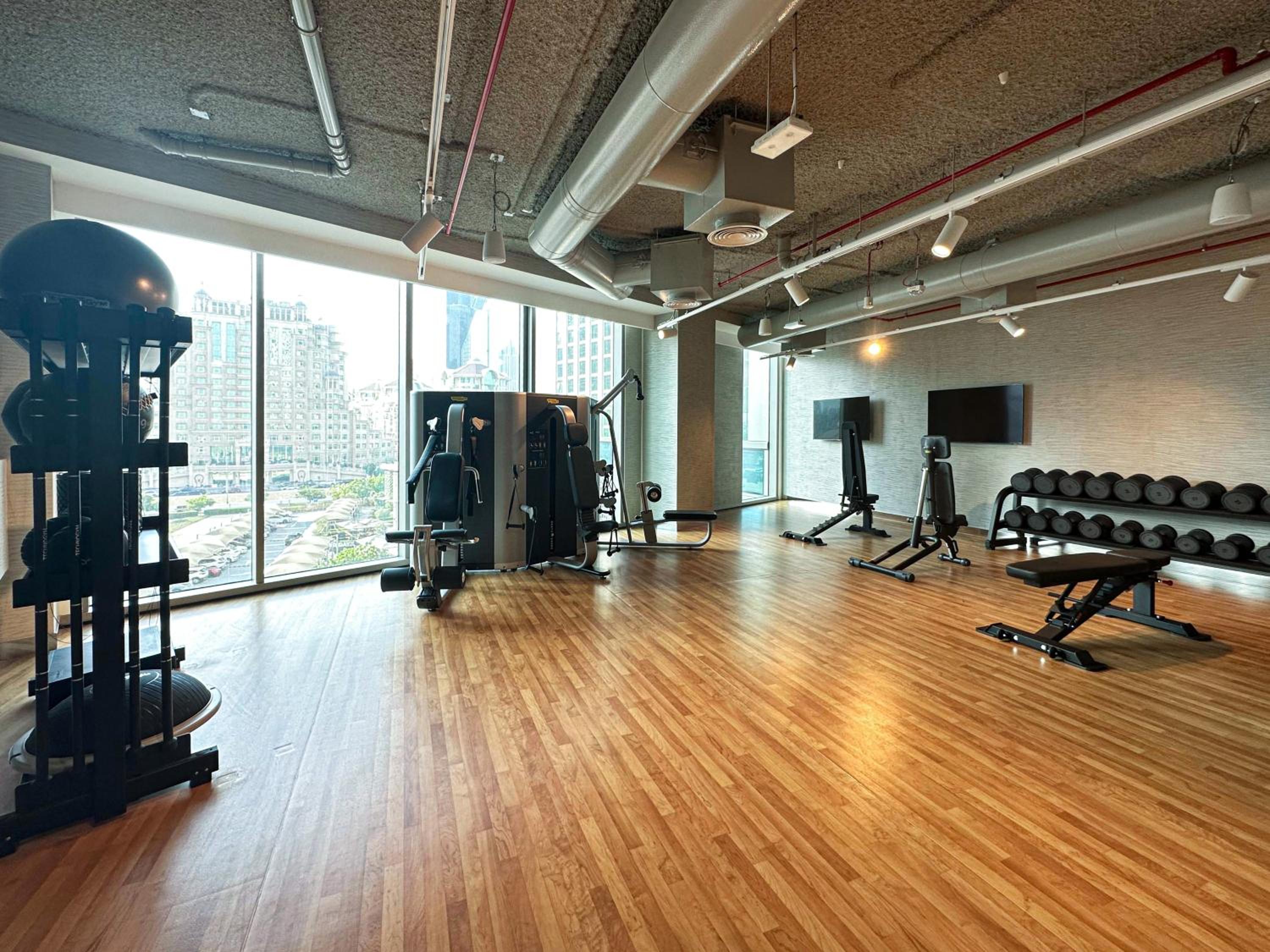 Stunning Two-Bedroom Apartment with Skyline View & walk to Dubai Mall by TerraHome