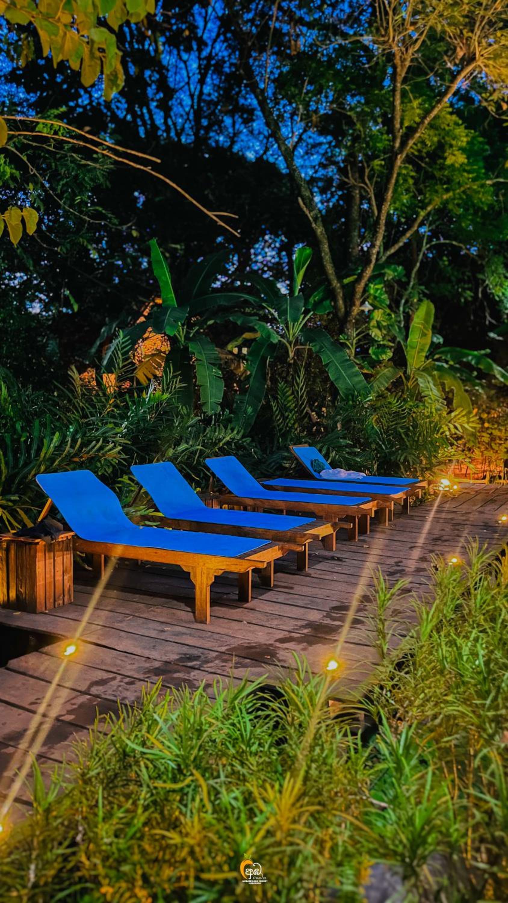 Habarana Tree House Ambasewana Resort