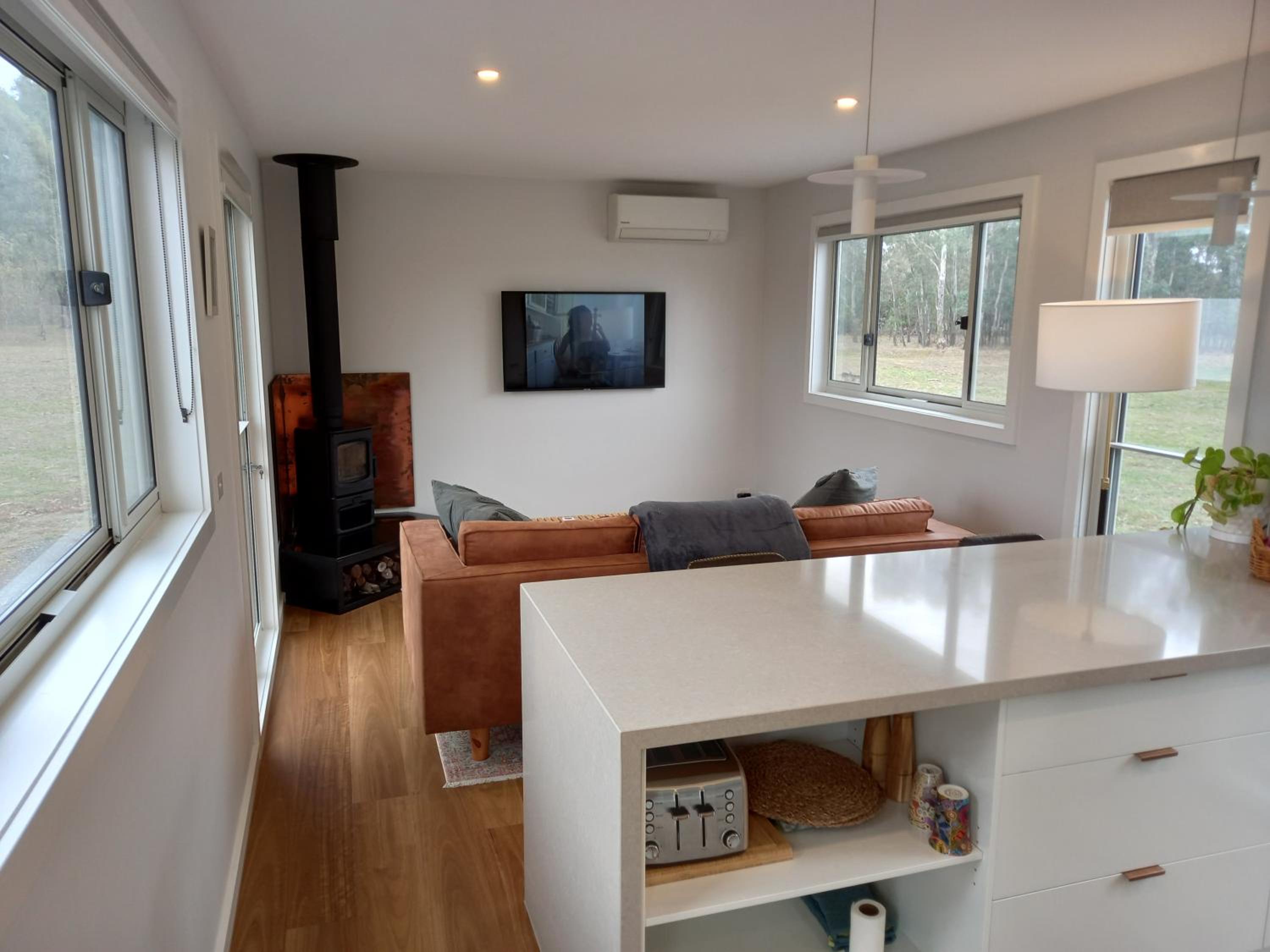 Lakeside Off-Grid Luxury Cabin Redman View