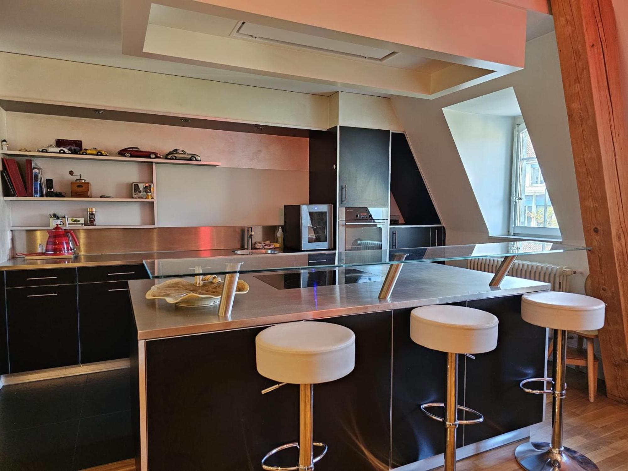 Double High-End Central Apartment & Up to 7 seats Cars Rental Option