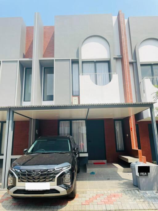 Modern 2BR Freja Suites Near ICE BSD and AEON view 4