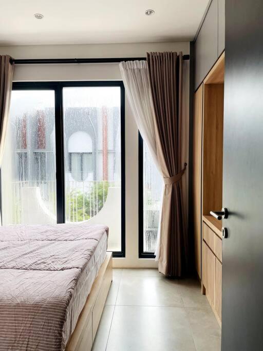 Modern 2BR Freja Suites Near ICE BSD and AEON view 2