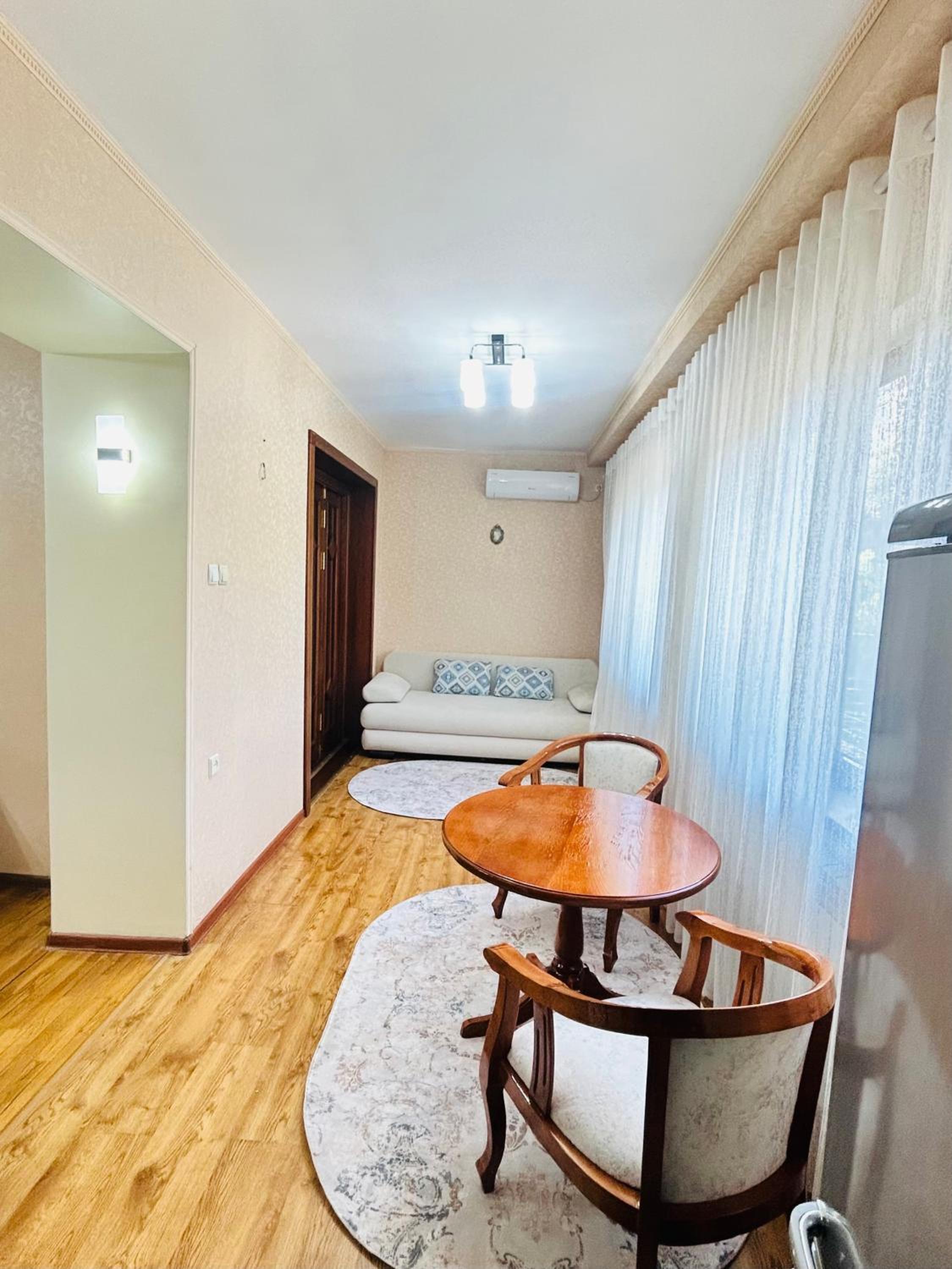 Classic Charm Apartment Tashkent view 4