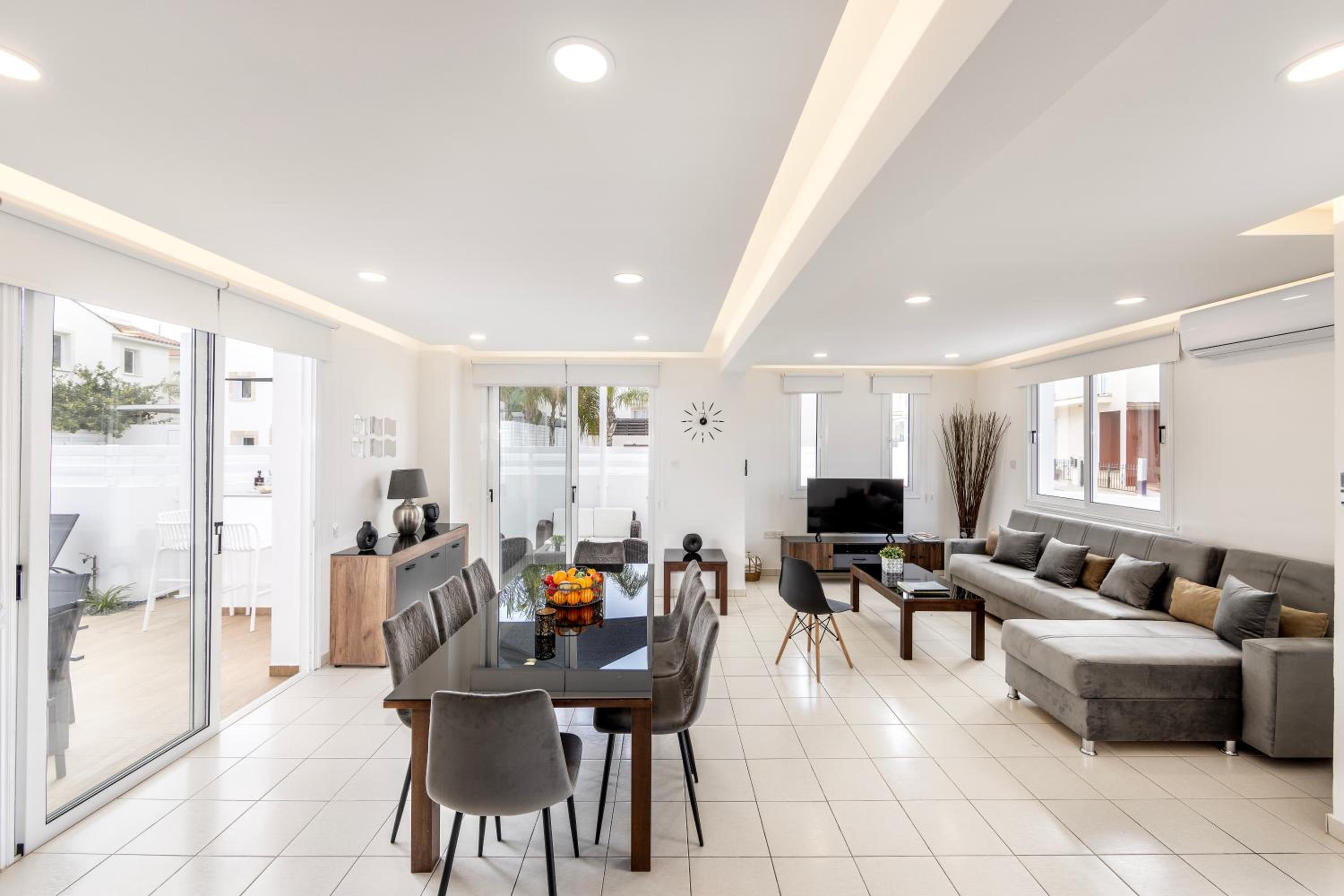 The Second Diamond Protara - 2' Walk to Beach
