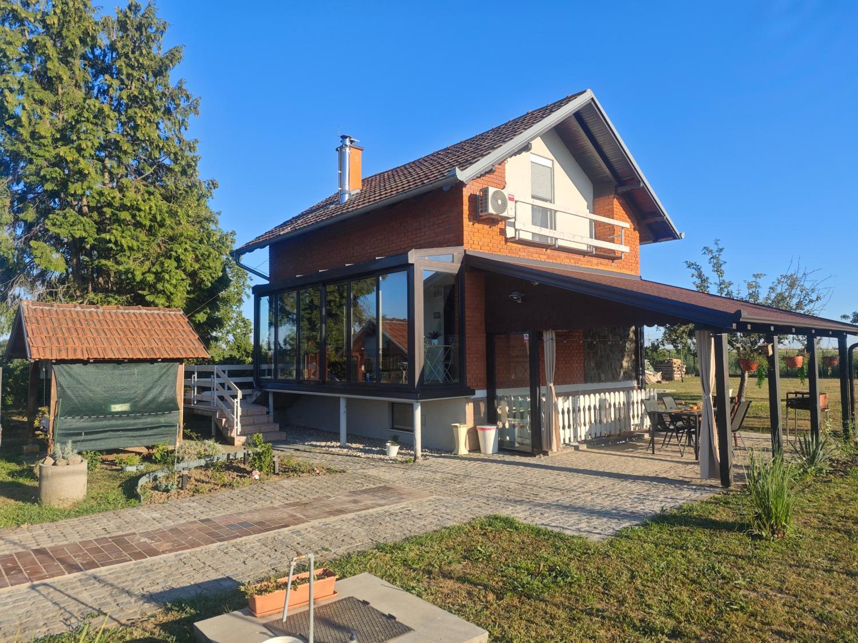 Hotel Kuća za odmor Bella - Image 1