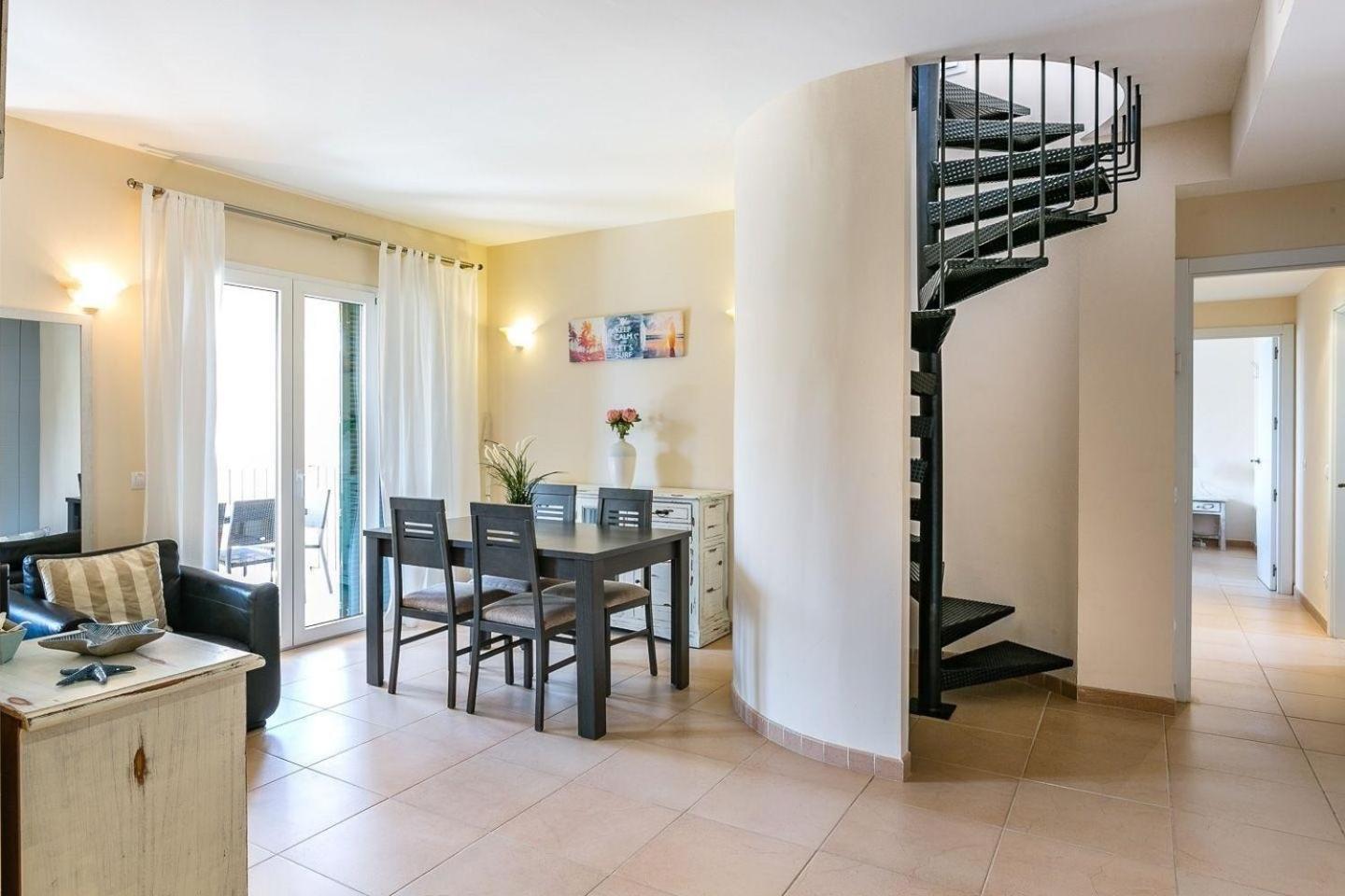 Wohnung mit gemeinsamem Pool, Grill und Meerblick photo 3