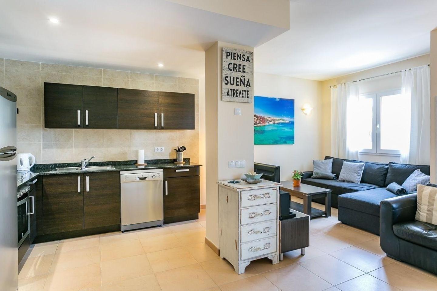 Wohnung mit gemeinsamem Pool, Grill und Meerblick photo 2