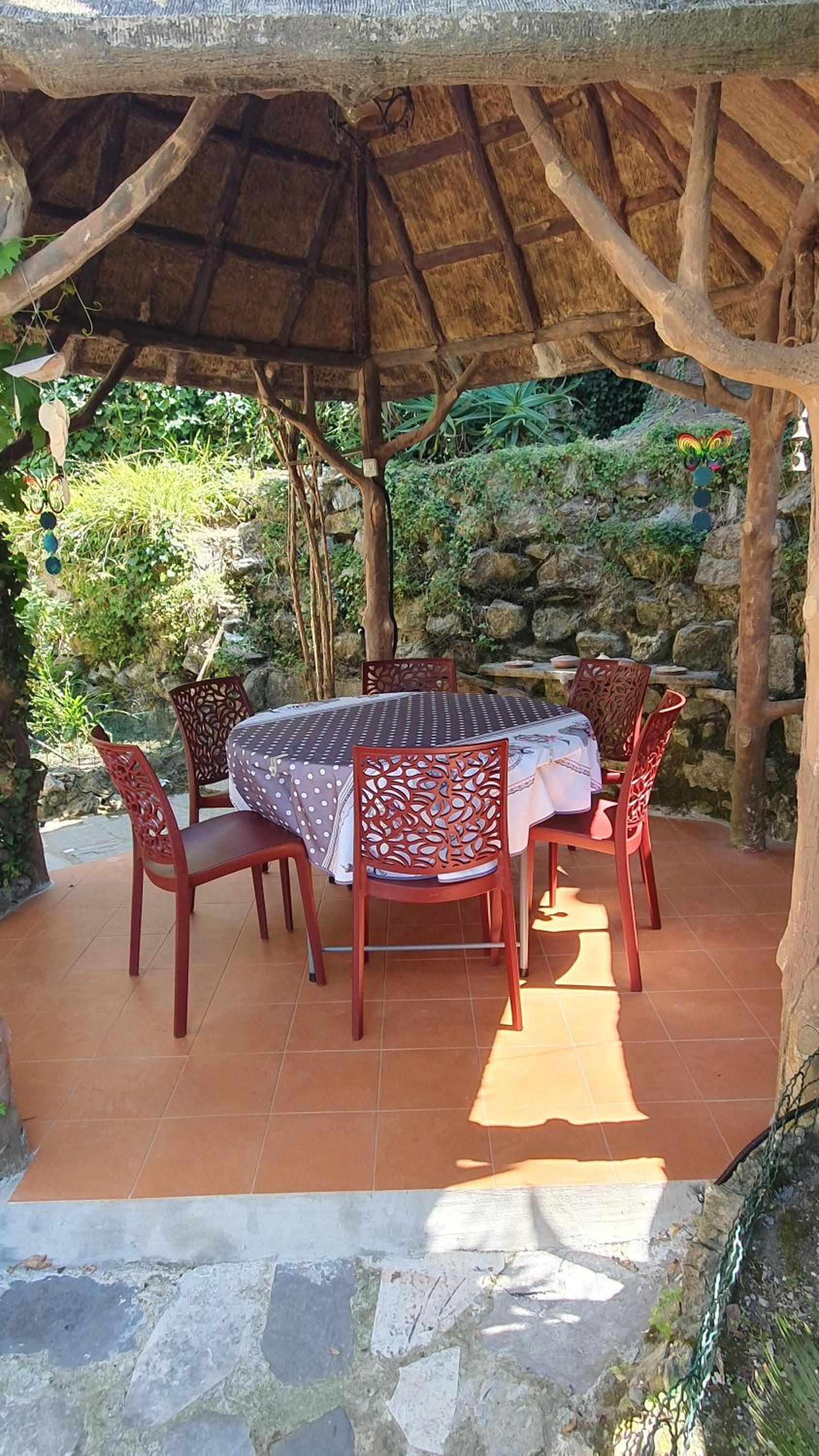 Villa indipendente con giardino