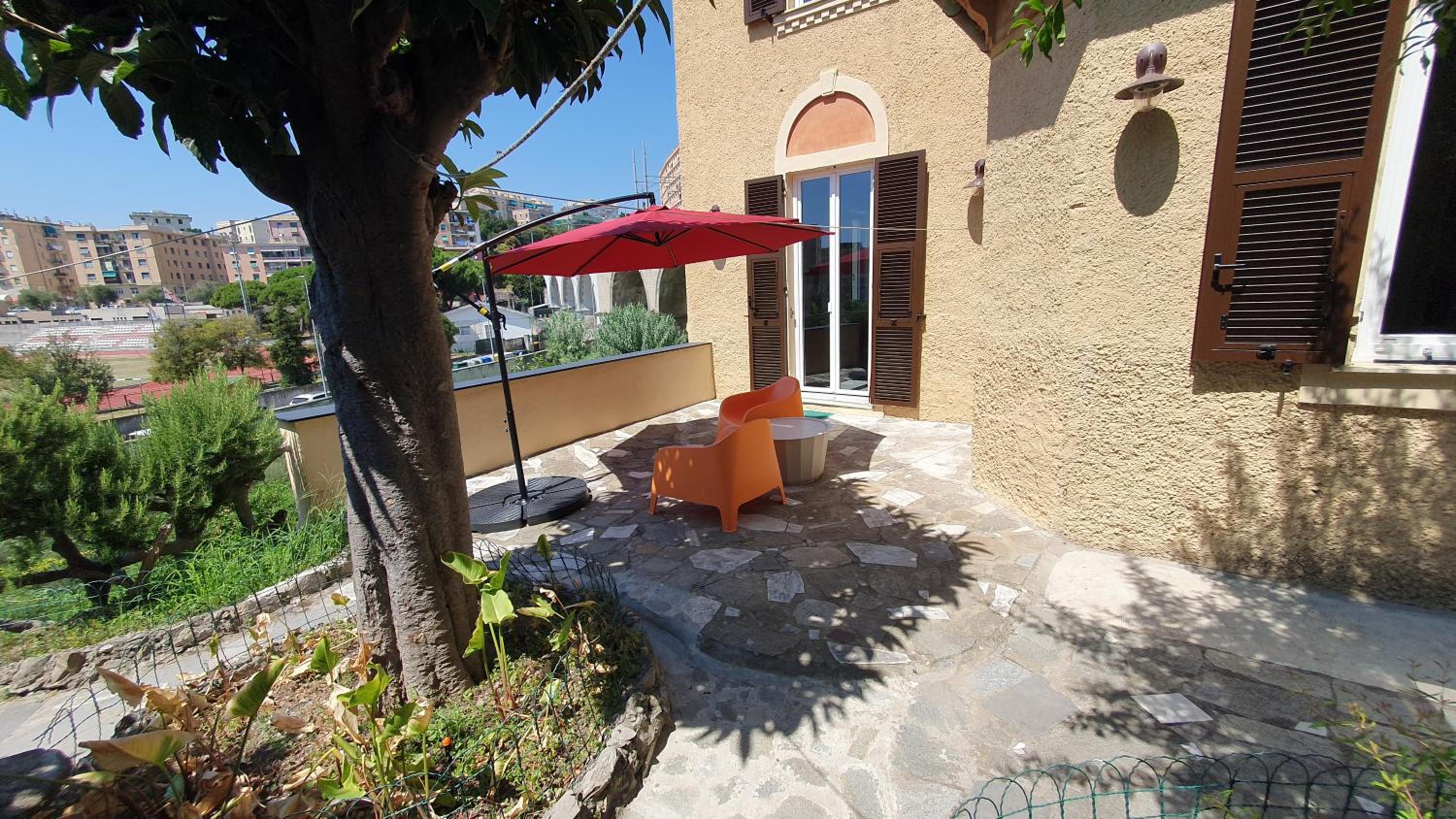 Villa indipendente con giardino