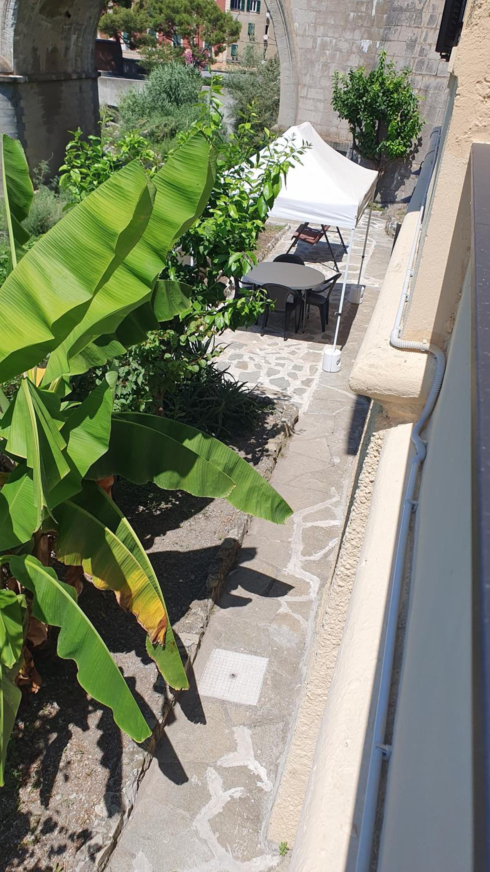 Villa indipendente con giardino