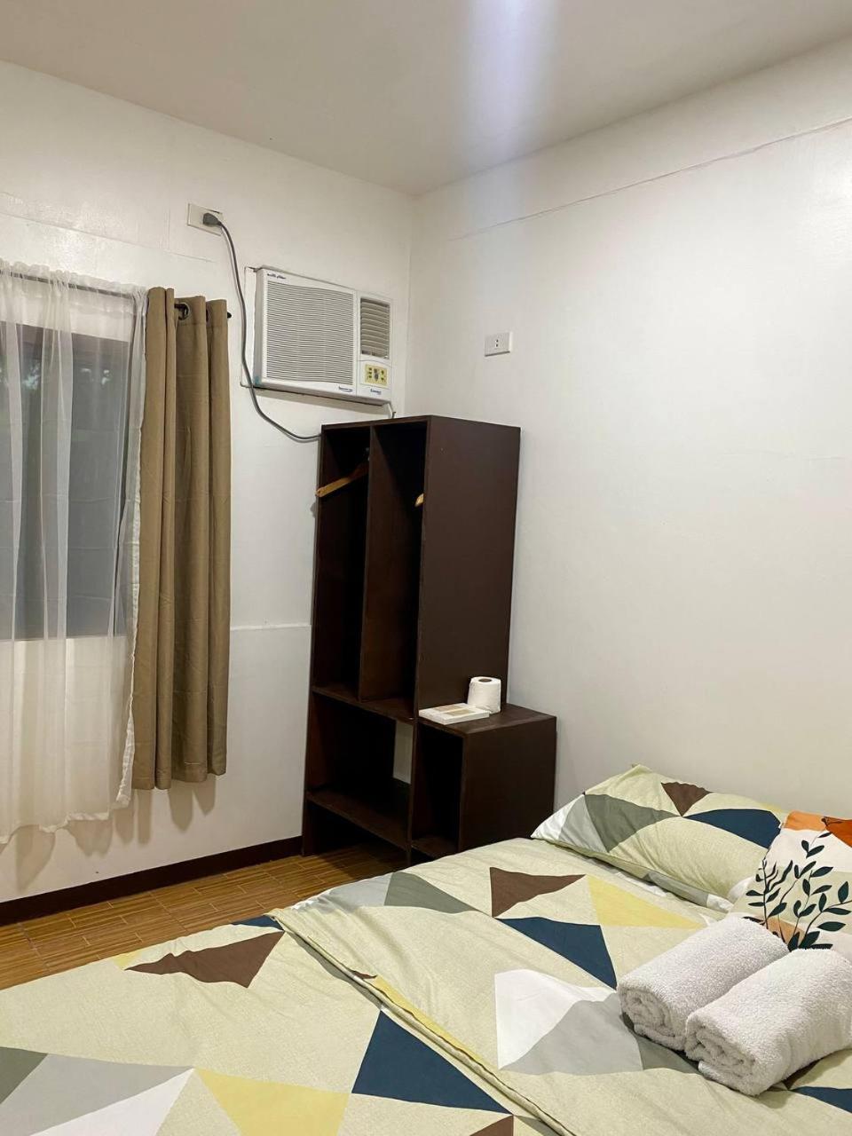 Moalboal Panagsama beach TopBudz Hostel