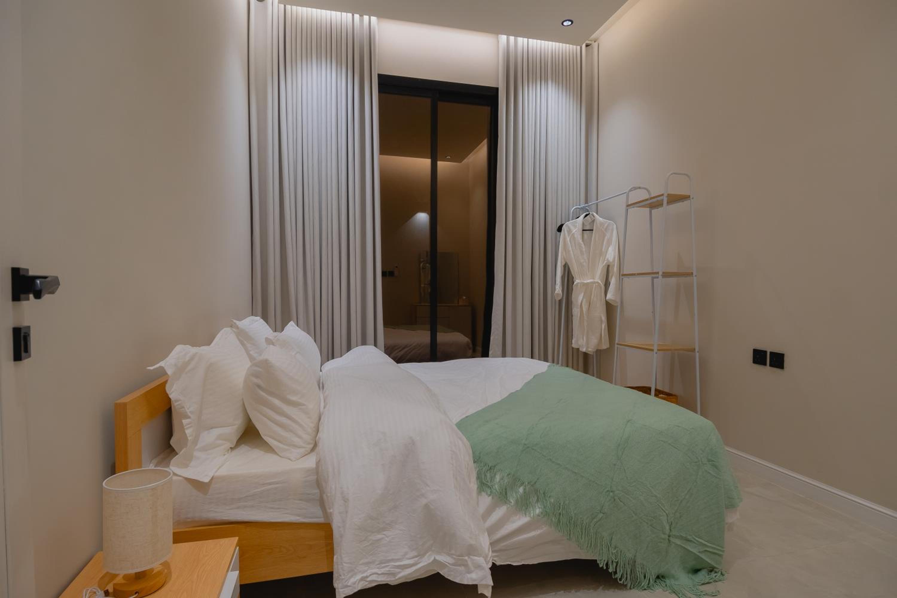MA Apartment's