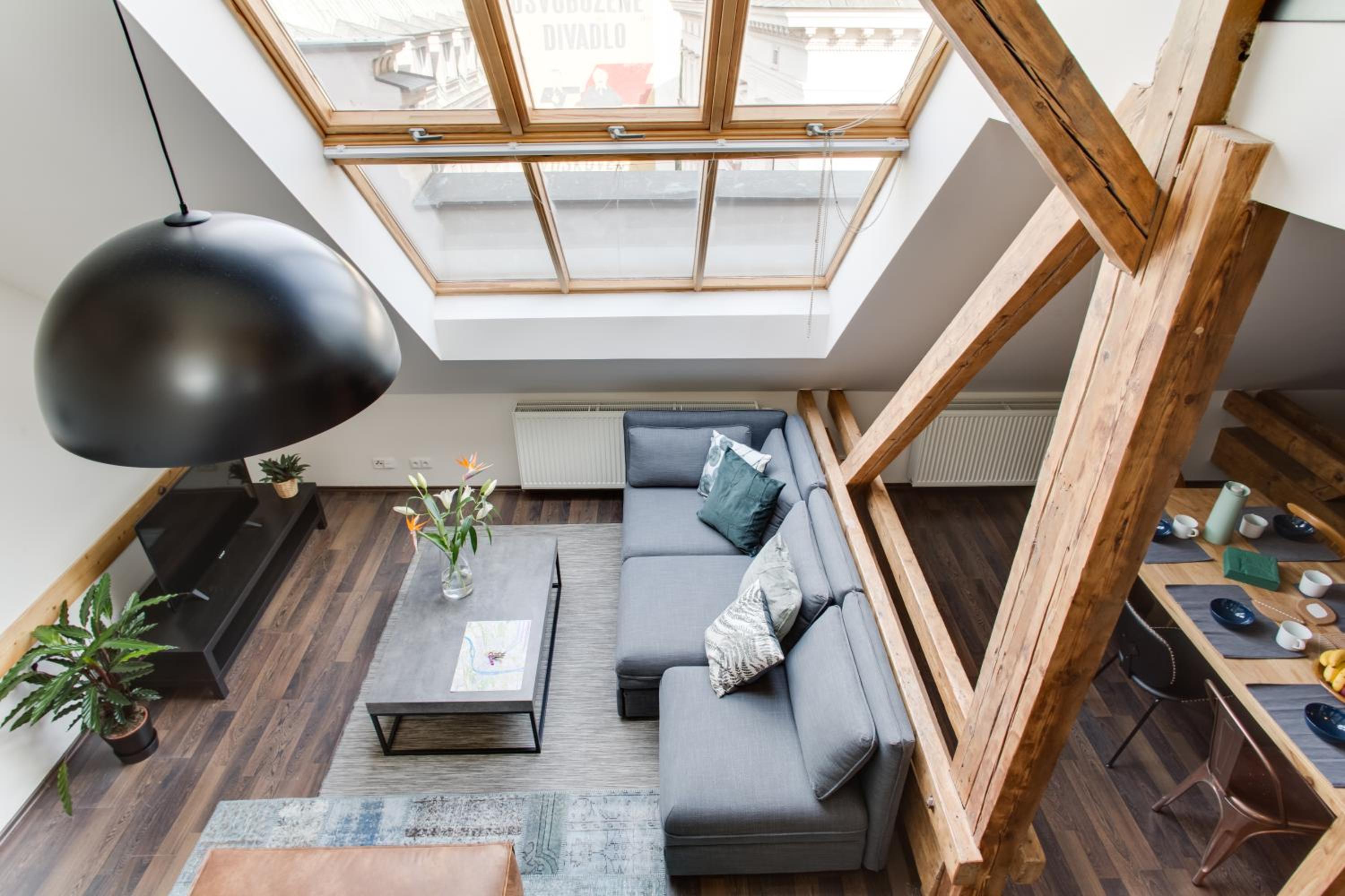 Ultimate Prague 1 experience - Duplex, Roof Top Terrace, Prague Castle View, free parking over weekends, AC!
