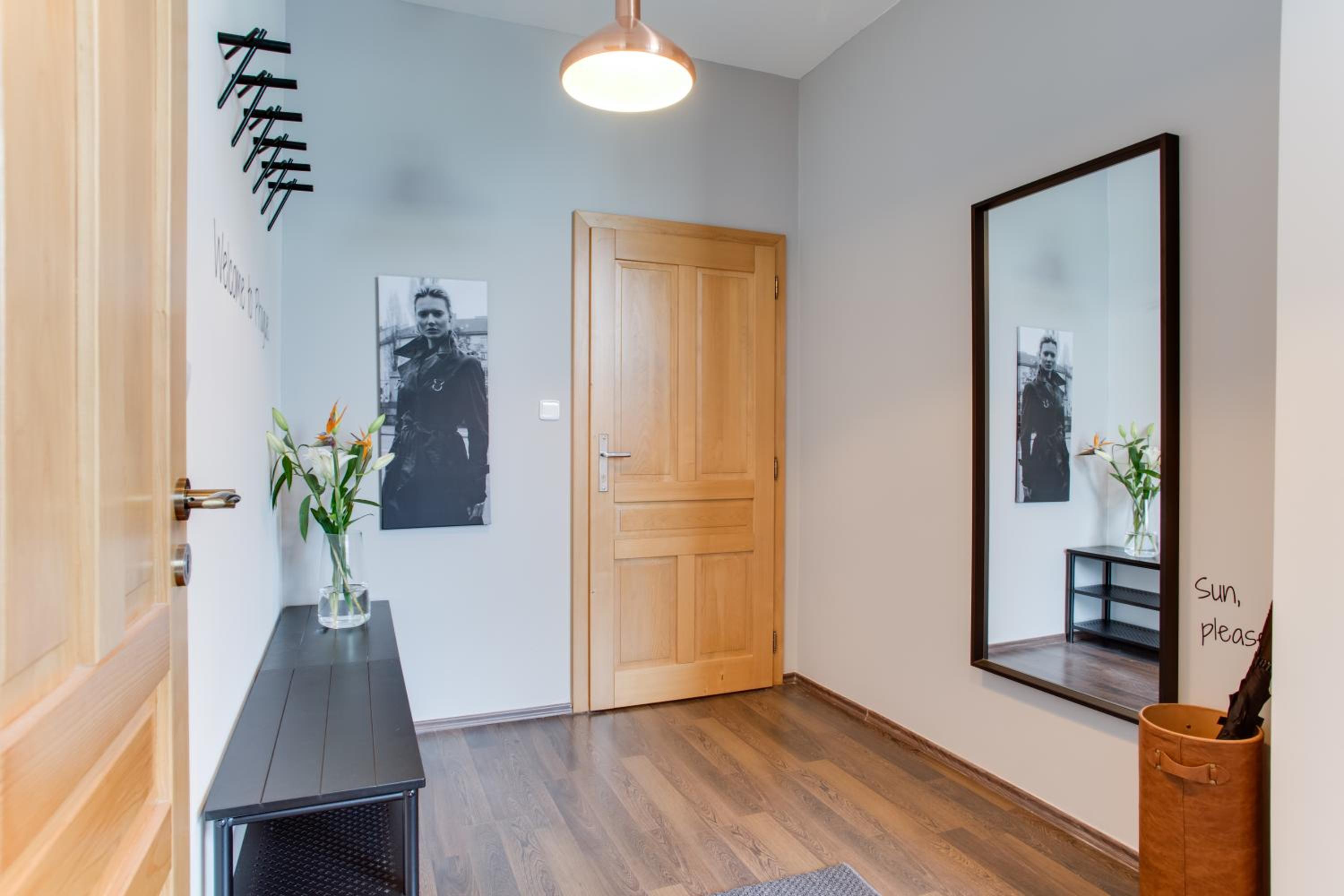 Ultimate Prague 1 experience - Duplex, Roof Top Terrace, Prague Castle View, free parking over weekends, AC!