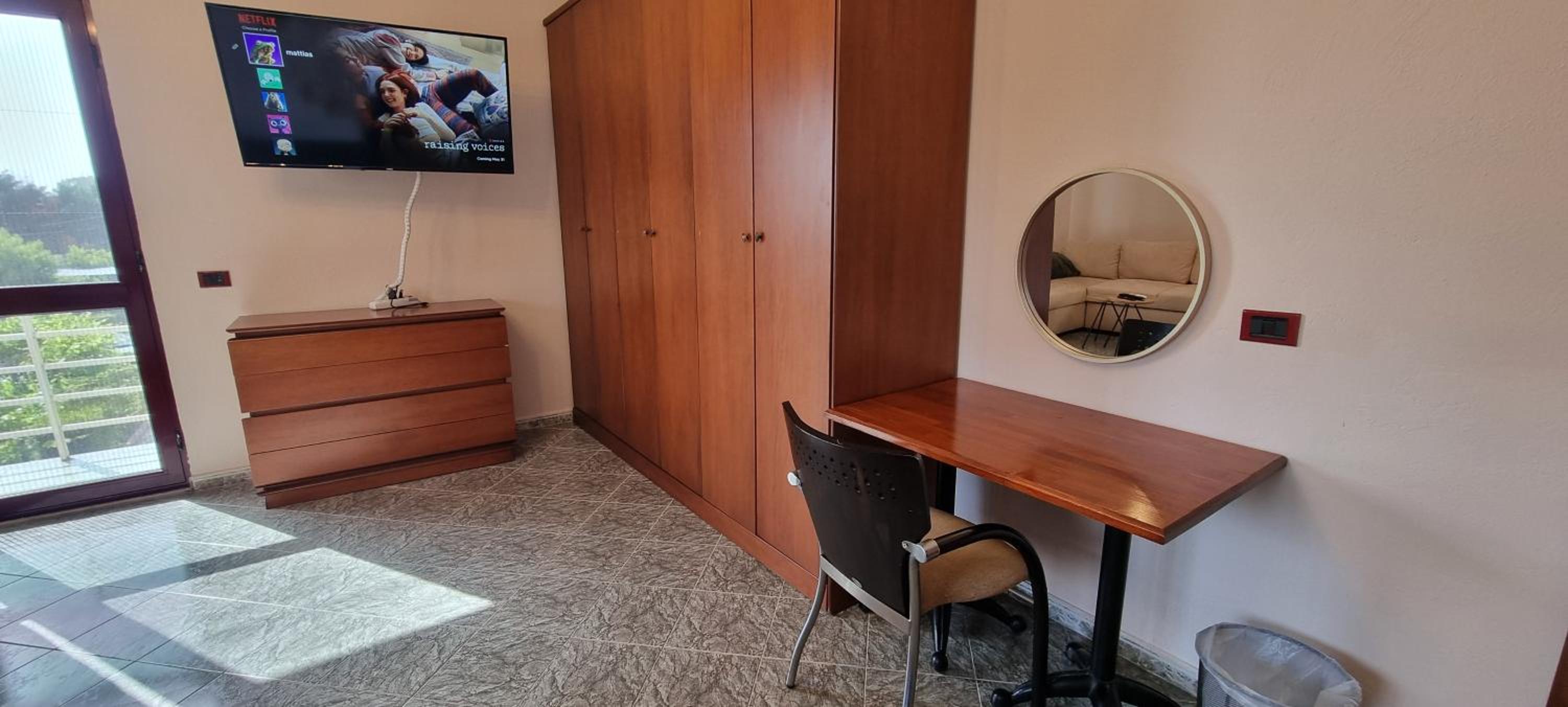 Matt House 2 bedroom 2 bathroom beachside
