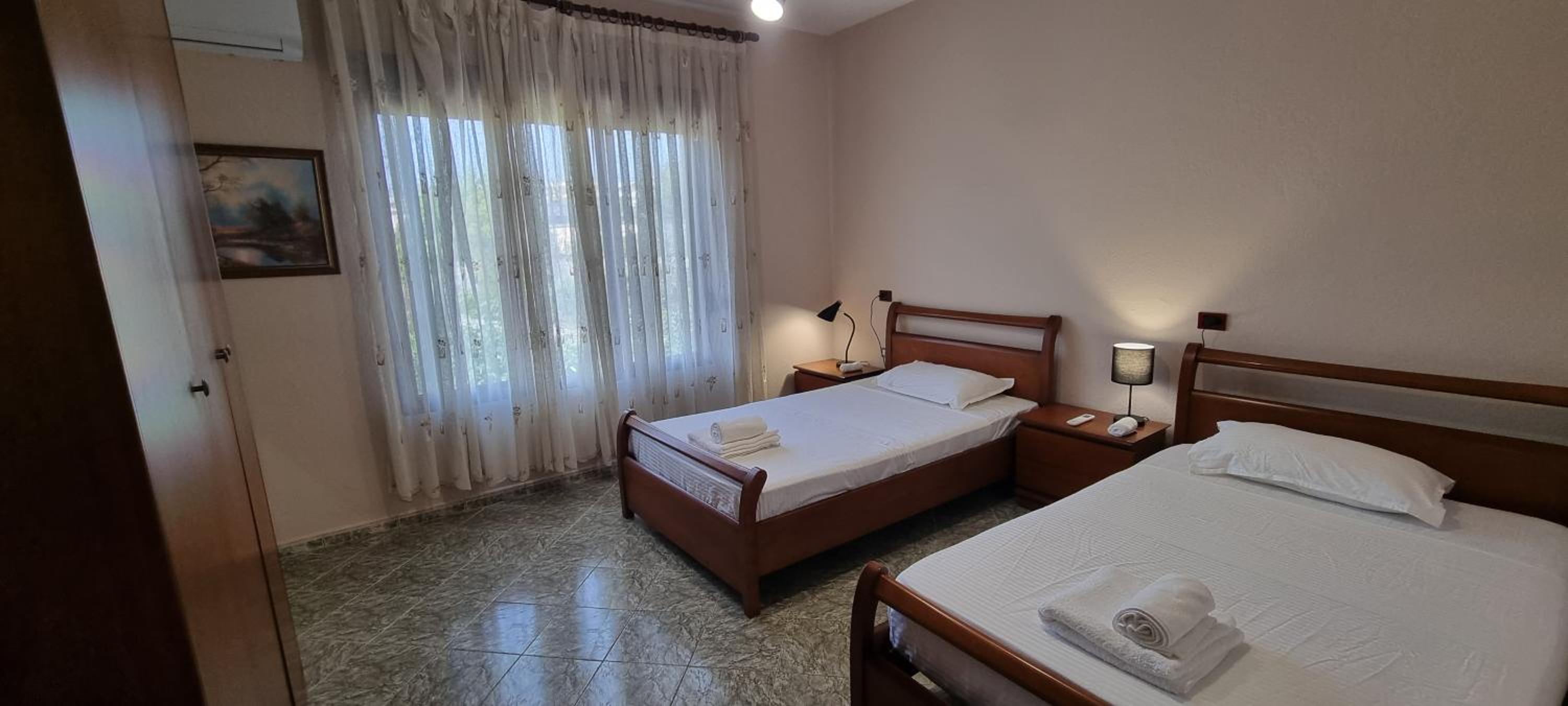 Matt House 2 bedroom 2 bathroom beachside