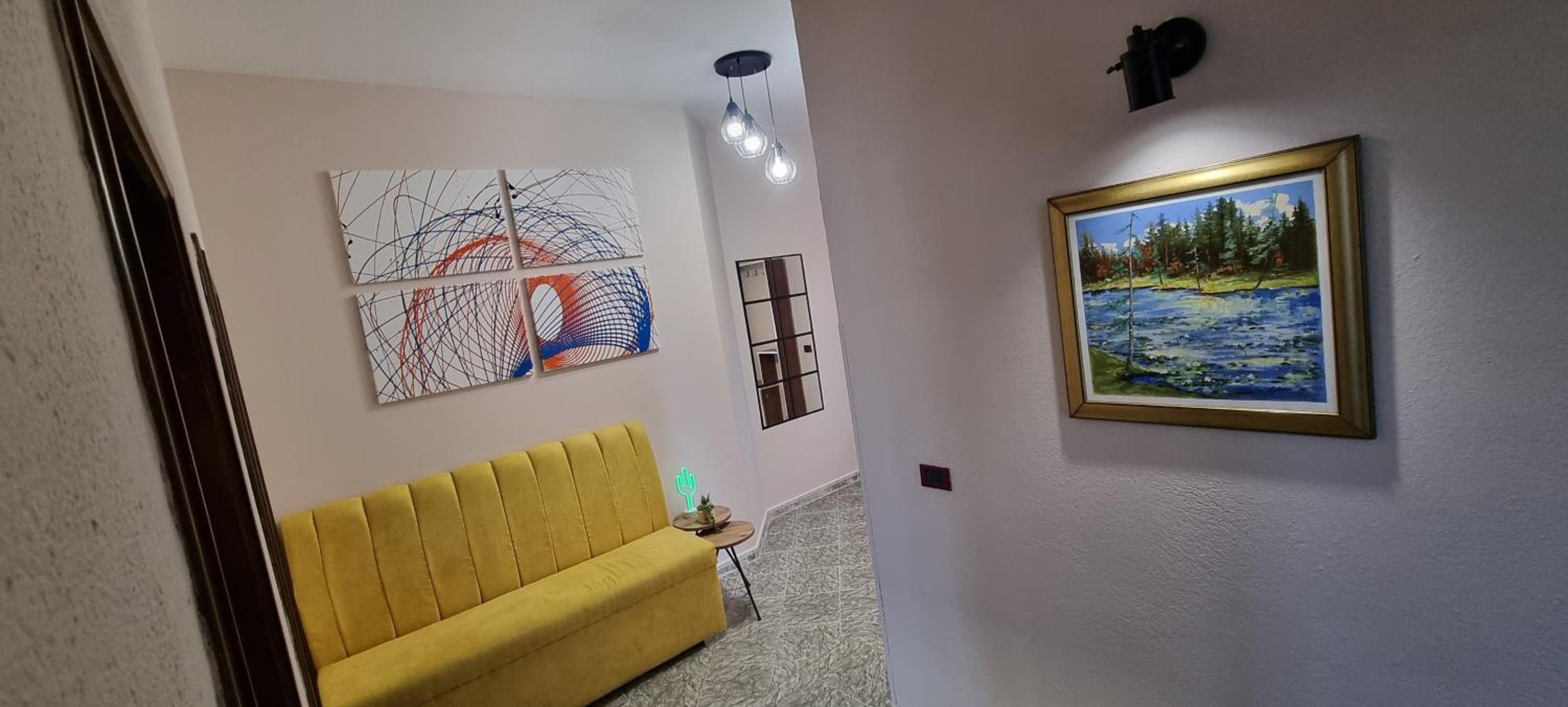 Matt House 2 bedroom 2 bathroom beachside