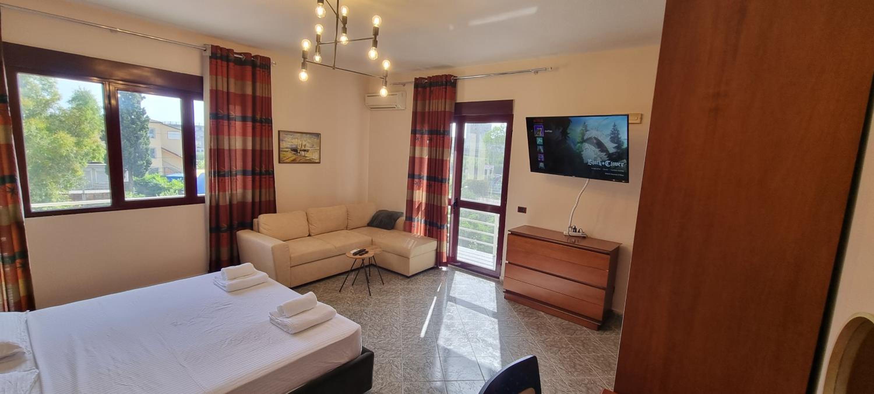 Matt House 2 bedroom 2 bathroom beachside