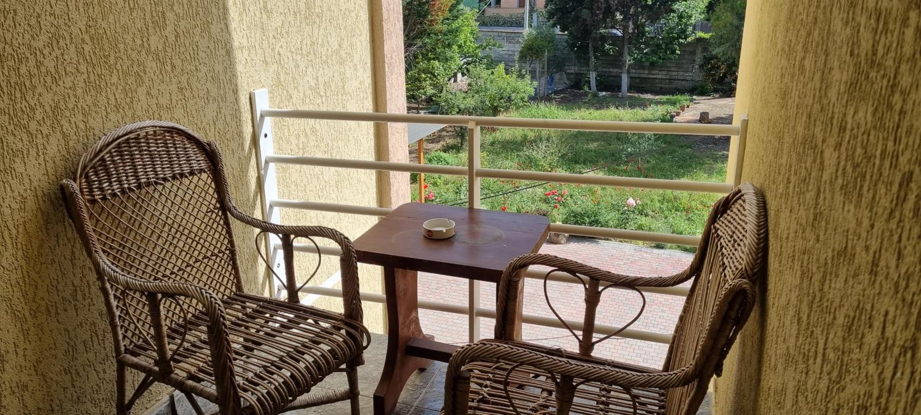 Matt House 2 bedroom 2 bathroom beachside