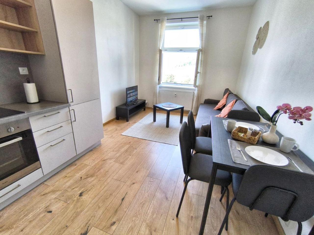 Isabel's Suites