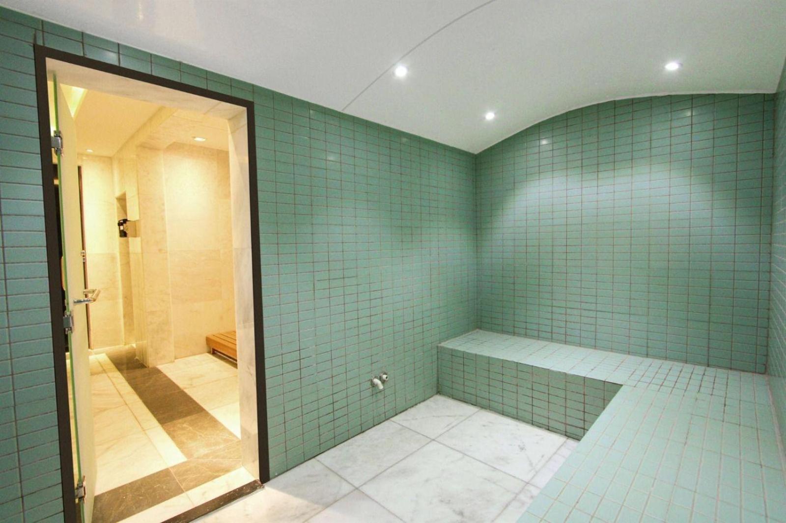 Luxury Romantic Sea View Apartment-ERAإقامة هادئة إطلالة بحرية موقع استثنائي- Manama